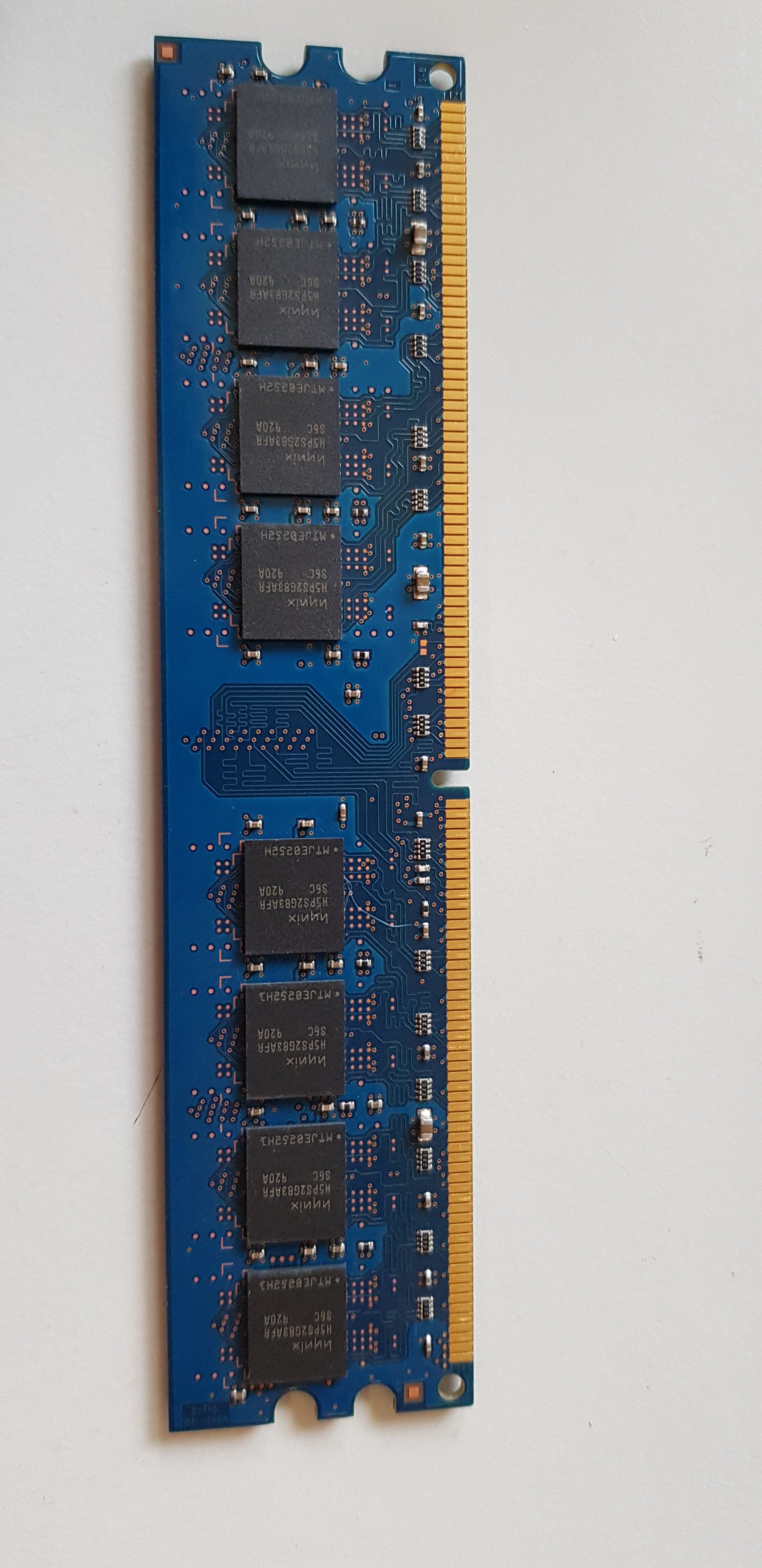 Integral 4GB DDR2 800Mhz non-ECC Unbuffered CL6 240-Pin DIMM Memory Module (IN2T4GNXBFX)