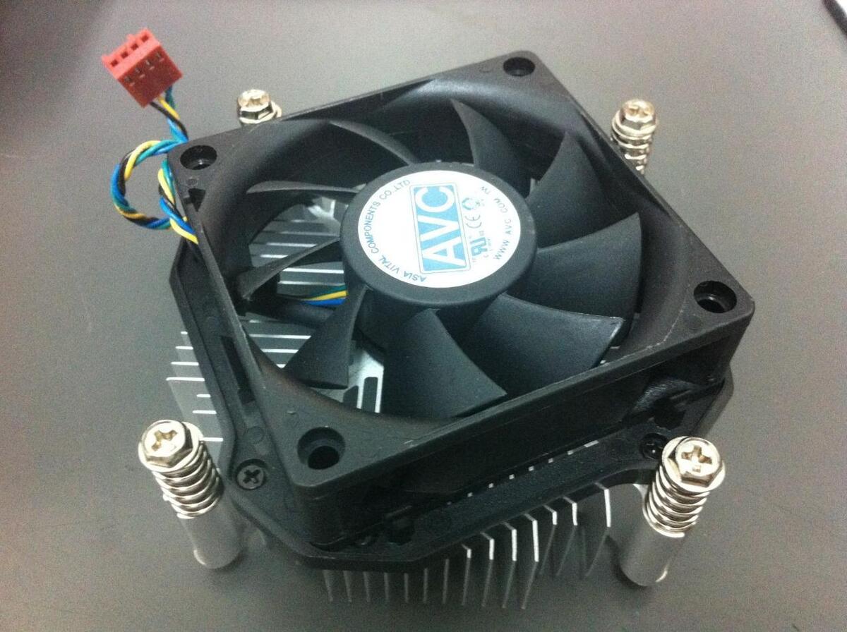 IBM Lenovo Thinkcentre Heatsink And Fan ( 43N9708 ) USED