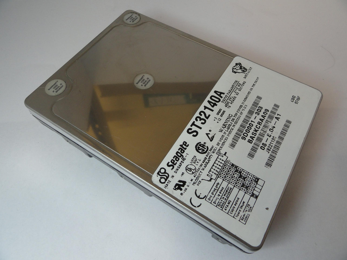 PR21032_9D0001-303_Seagate 2.1Gb IDE 5400rpm 3.5in HDD - Image3