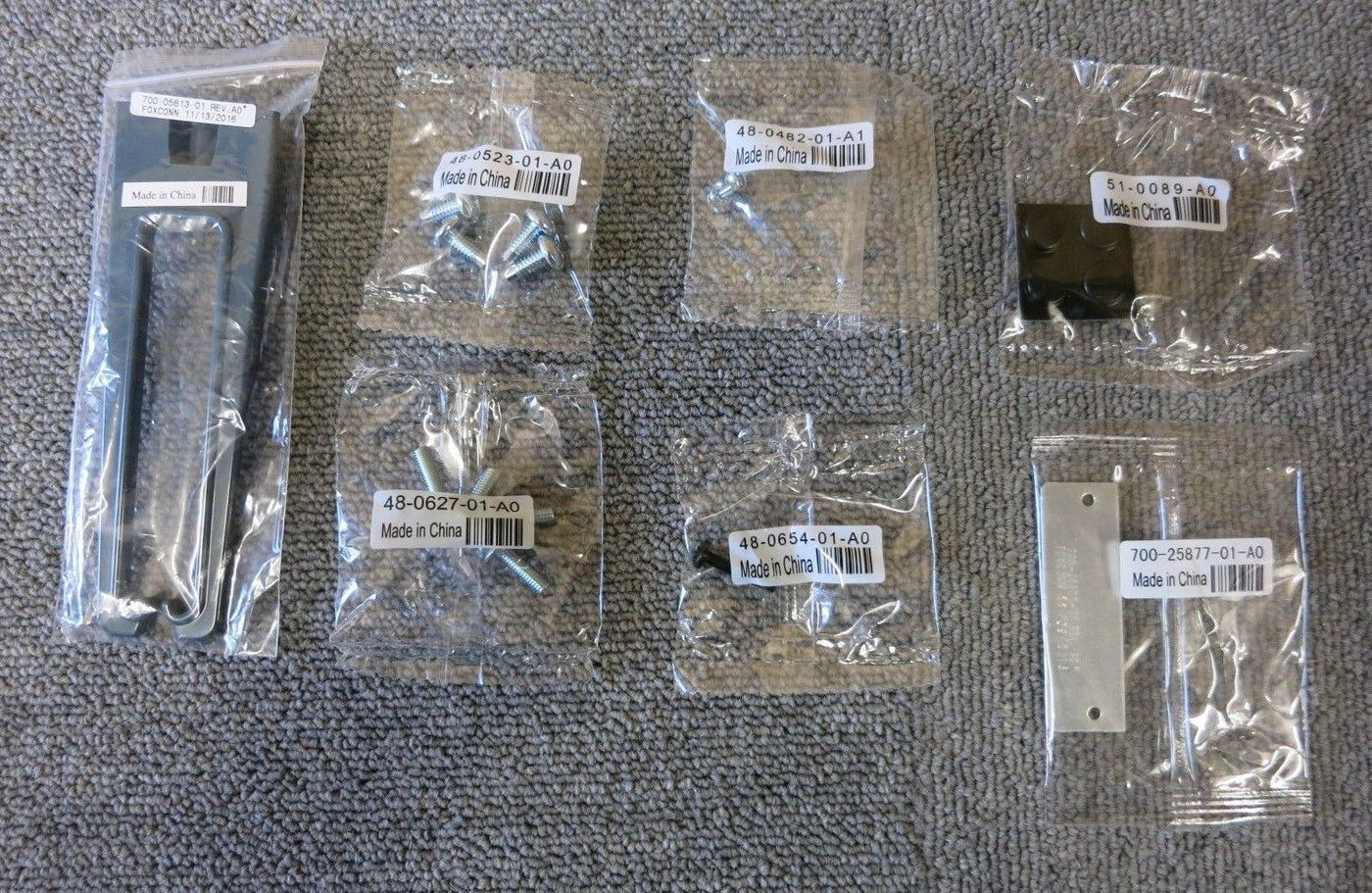 CISCO New Sealed Catalyst Rack Mount Kit (69252501 NEW)