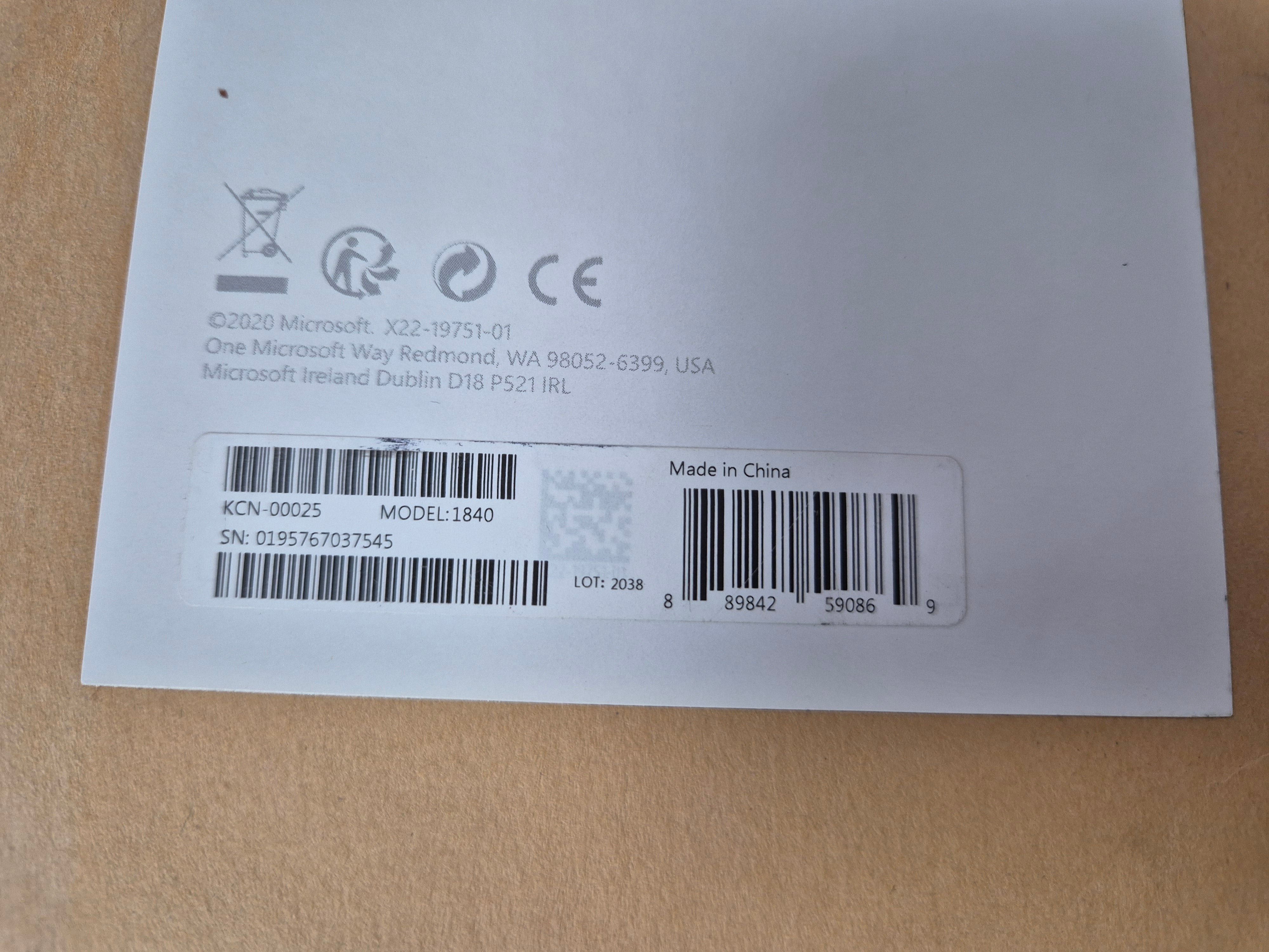Microsoft Surface Go 1840 Signature Type Cover - Black ( KCN-00025 ) USED