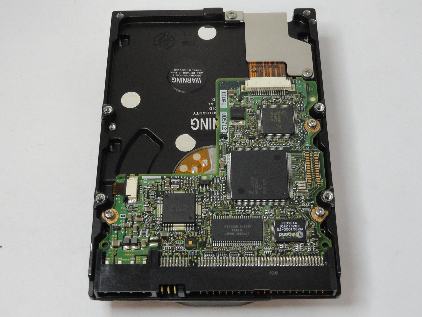PR11754_CA05177-B91200AW_Fujitsu 4.3GB IDE 5400rpm 3.5in HDD - Image2