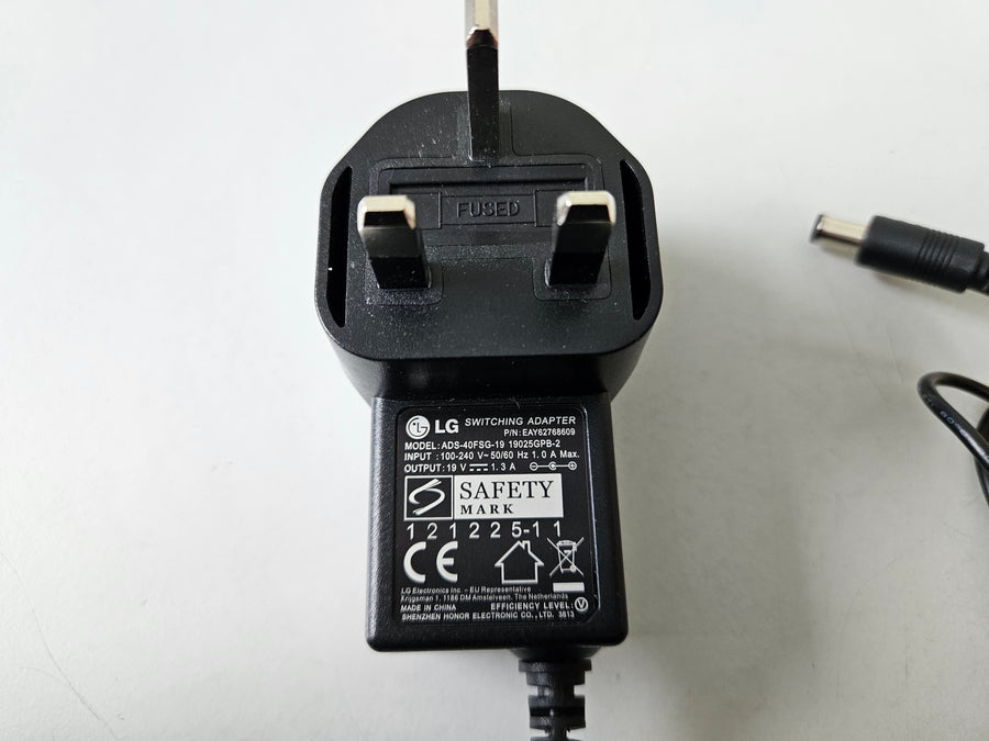 LG 19V 1.3A Switching Power Adapter for LG Monitor ( ADS-40FSG-19 19025GPB-2 EAY62768609 ) REF
