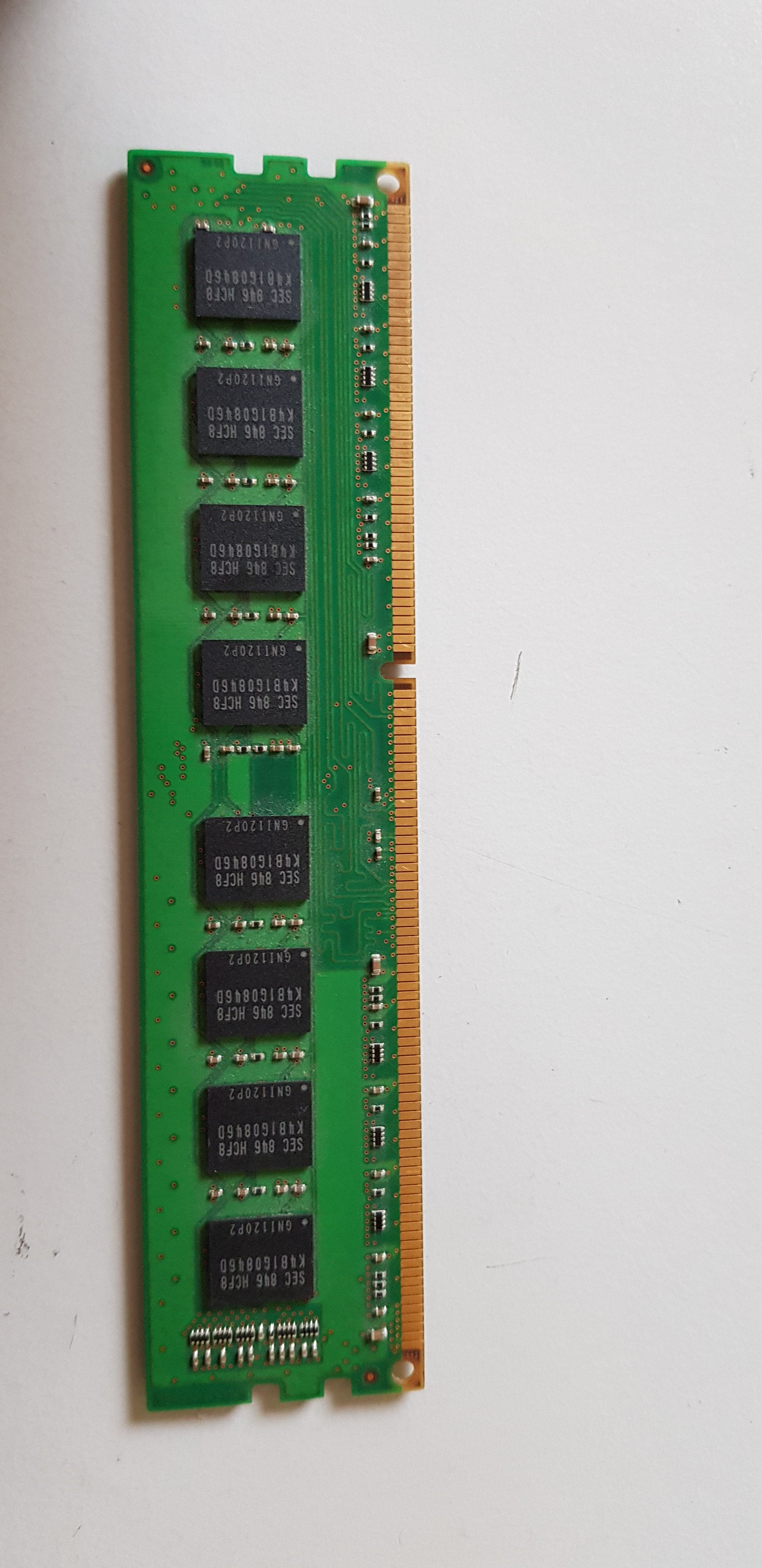 Samsung Lenovo 2GB PC3-8500 DDR3-1066MHz non-ECC Unbuffered CL7 240-Pin DIMM ( M378B5673DZ1-CF8 46R3323 ) REF