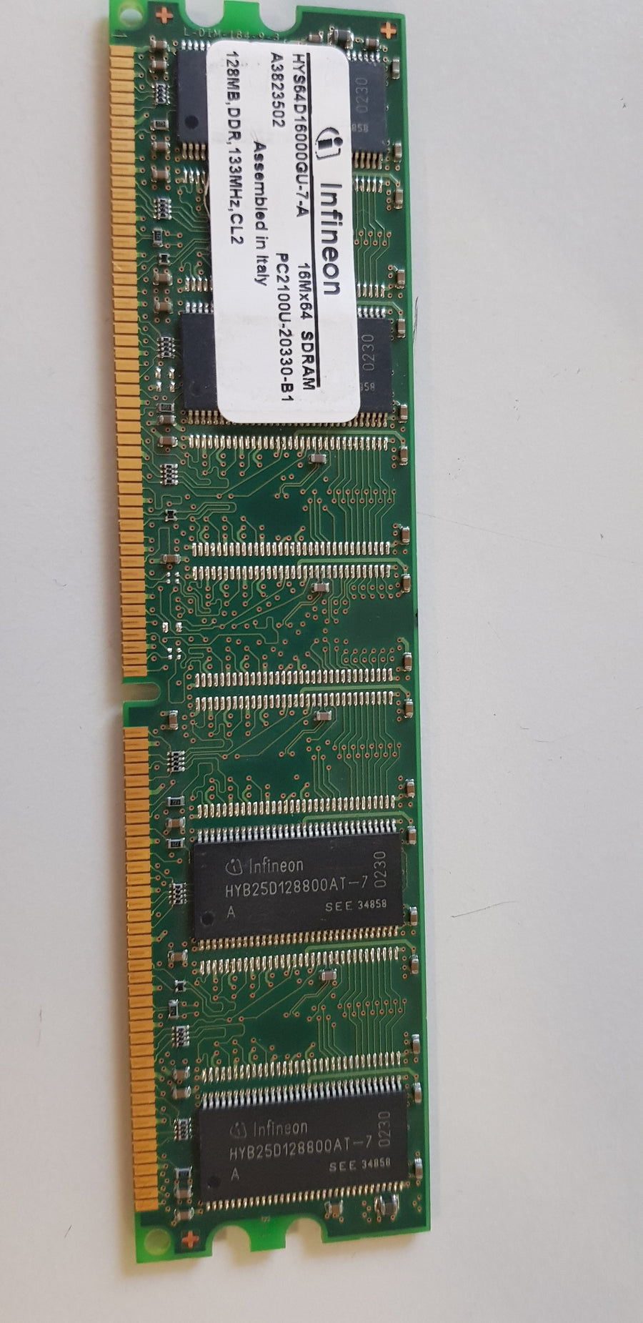 Infineon 128MB PC2100 DDR-266MHz non-ECC Unbuffered CL2.5 184-Pin DIMM Memory Module (HYS64D16000GU-7-A)
