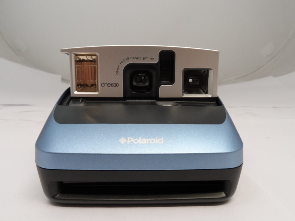 Polaroid One600 Classic Instant Camera ( One600 One600    Polaroid )