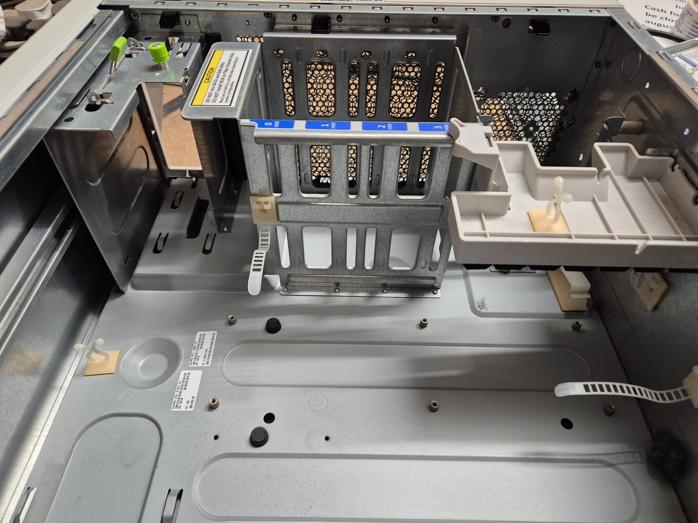 Sun Ultra 24 Bare Case 267-2839-01 ( 267-2839-01 ) USED