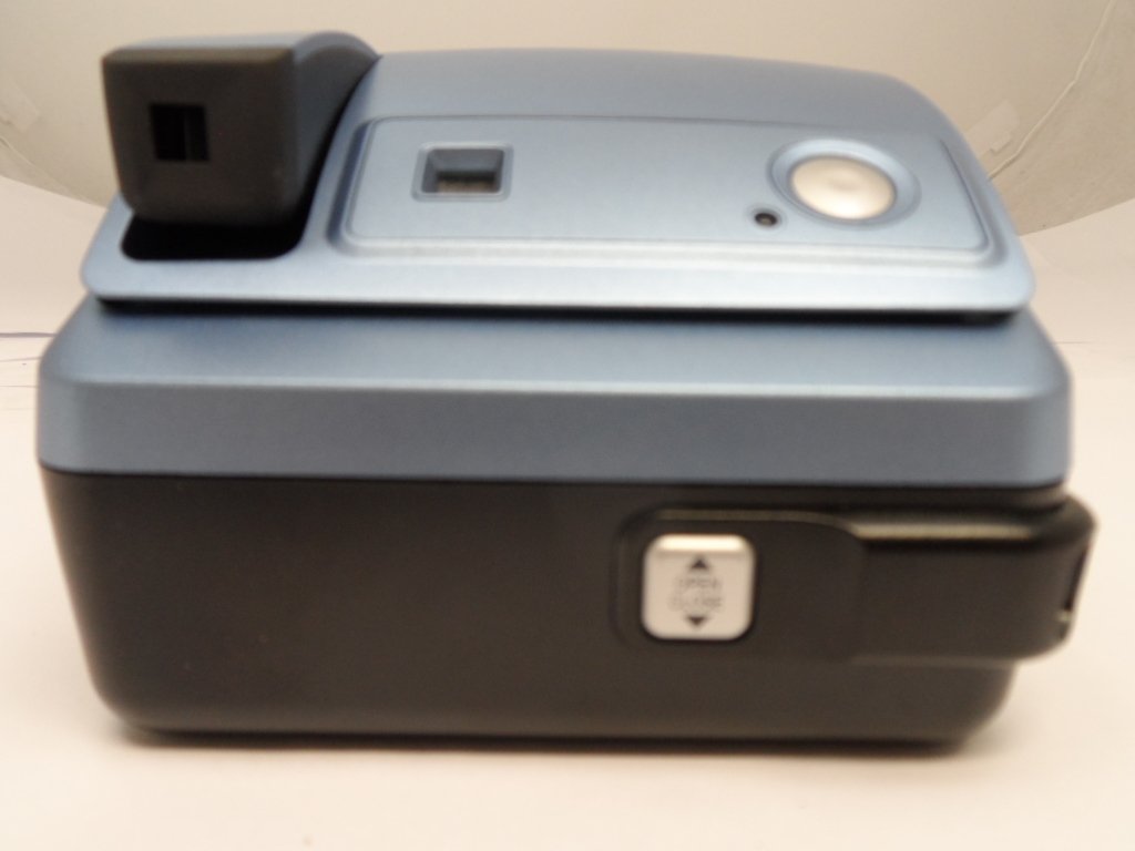 Polaroid One600 Classic Instant Camera ( One600 One600    Polaroid )