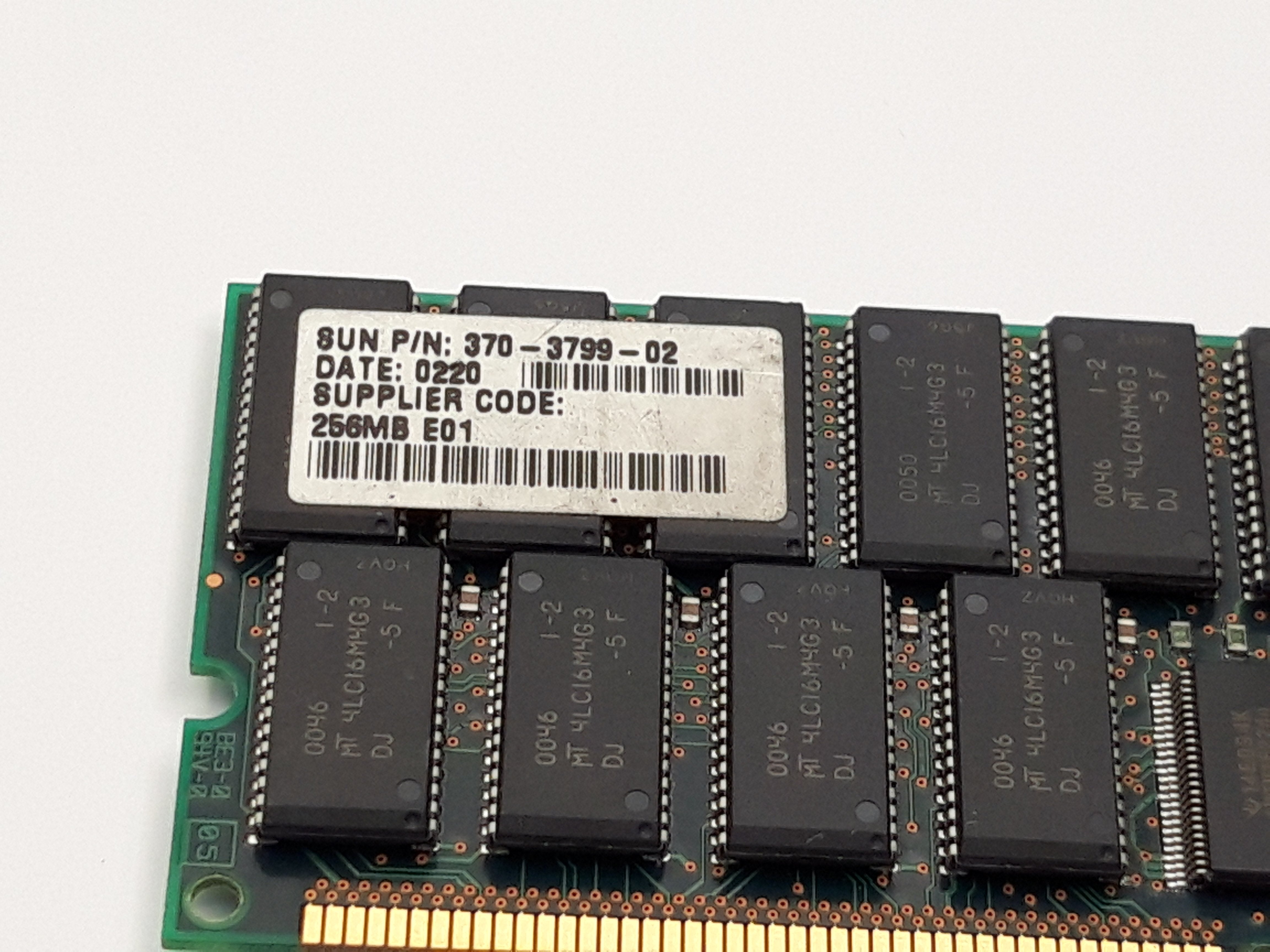 Sun/Micron 256MB EDO 50ns ECC (370-3799-02)(MT36LD3272FG-5) REF