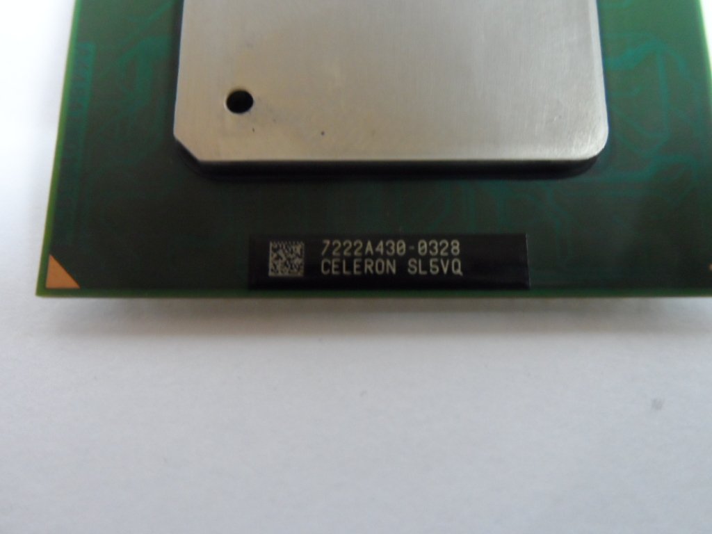 Intel Celeron 1.10GHz 100MHz FSB 256KB L2 Cache Socket PGA370 CPU ( SL5VQ ) REF