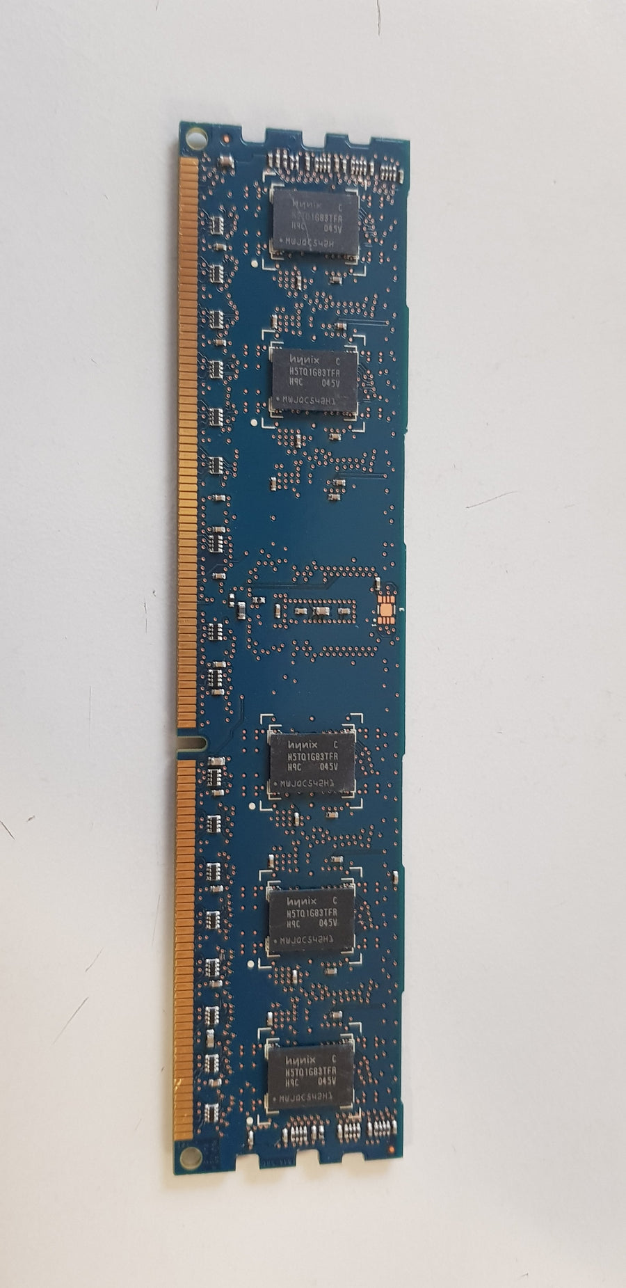 Hynix 1GB PC3-10600 DDR3-1333MHz ECC Registered CL9 240-Pin DIMM Single Rank Memory Module ( HMT112R7TFR8C-H9)