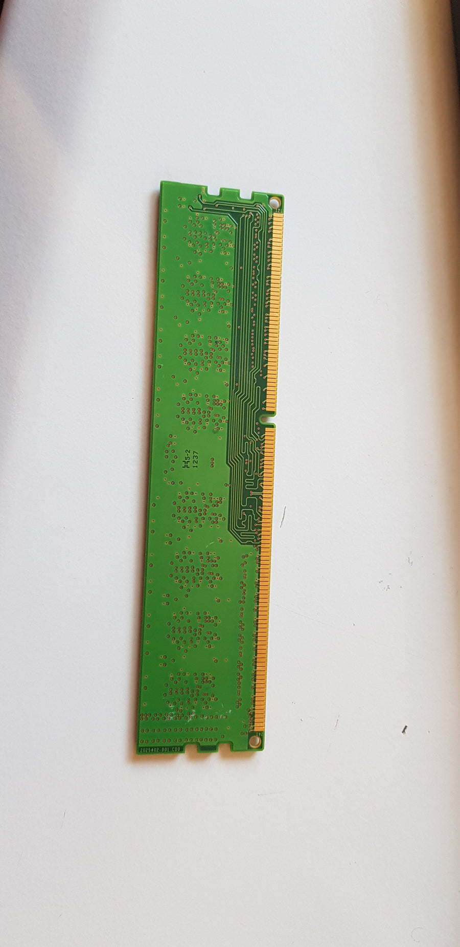 SanMax 2GB 1Rx8 desktop DIMM 240pin PC3 / DDR3-1333MHz Memory Module (SMD-2G68H1P-13H)