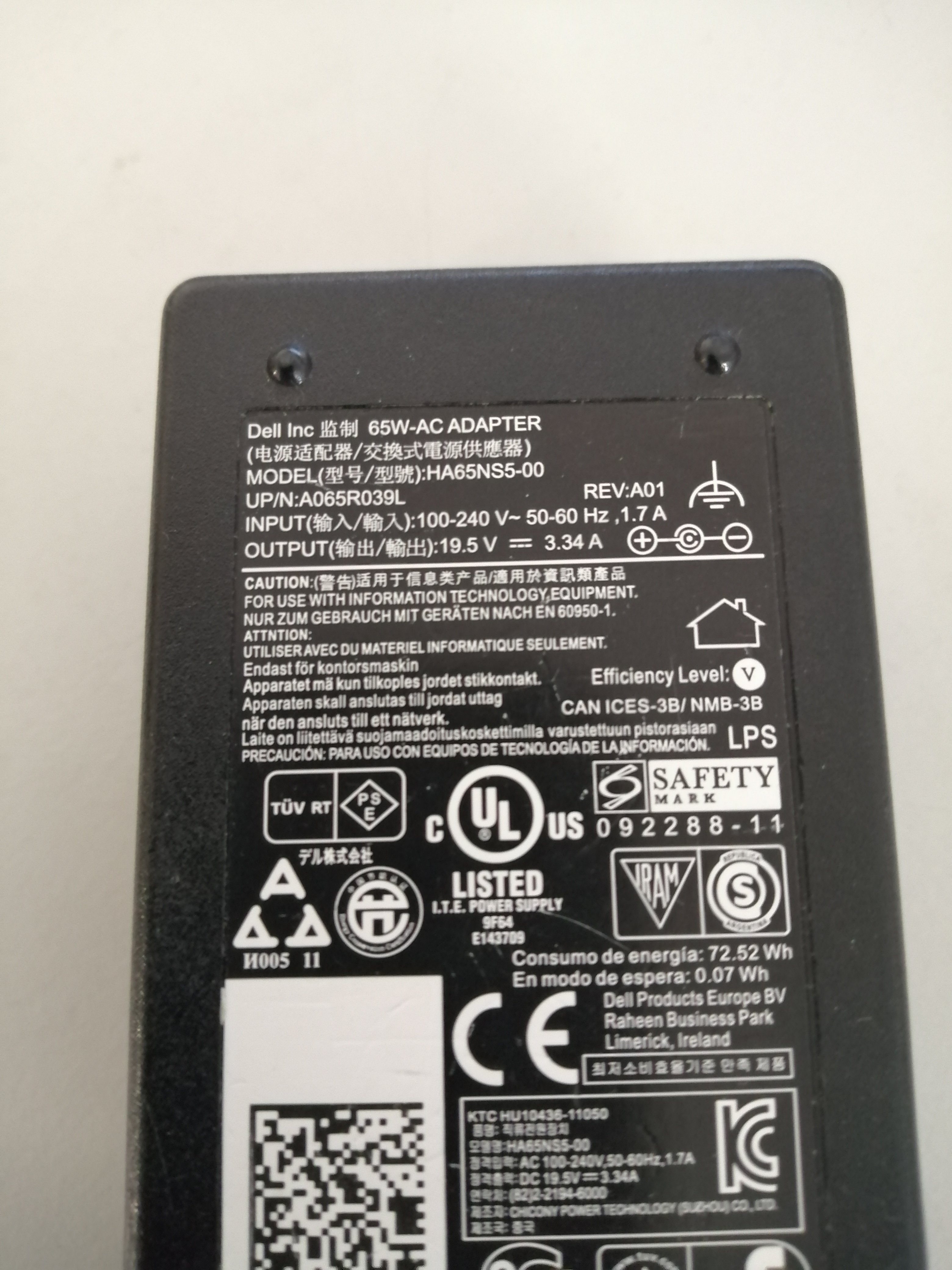 DELL 65W AC ADAPTER HA65NS5-00 IN 240 V OUT19.5 V ( 09RN2C USED )