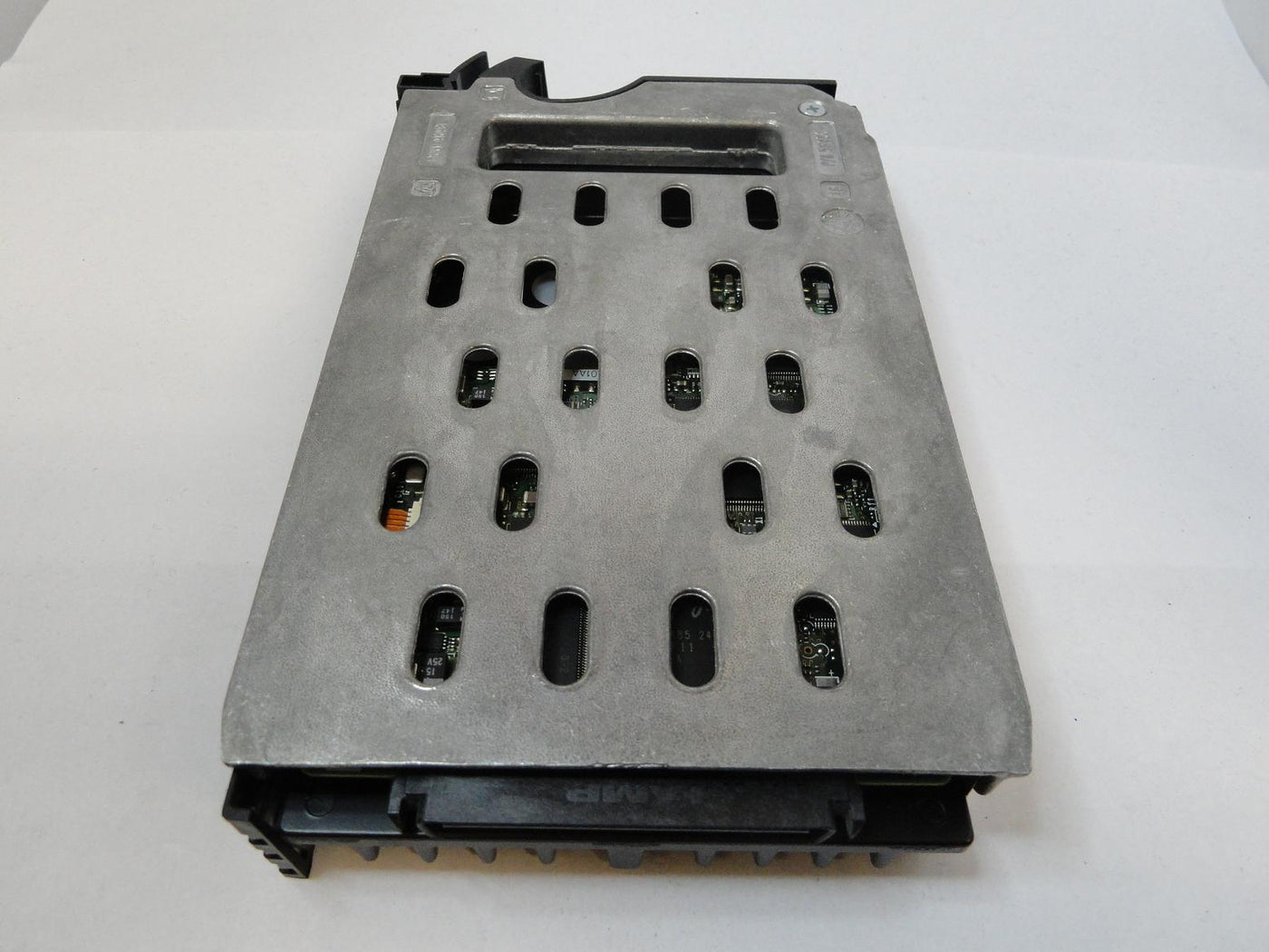 PR24231_CA06227-B80700DU_Fujitsu Dell 73GB SCSI 80 Pin 7200rpm 3.5in HDD - Image3