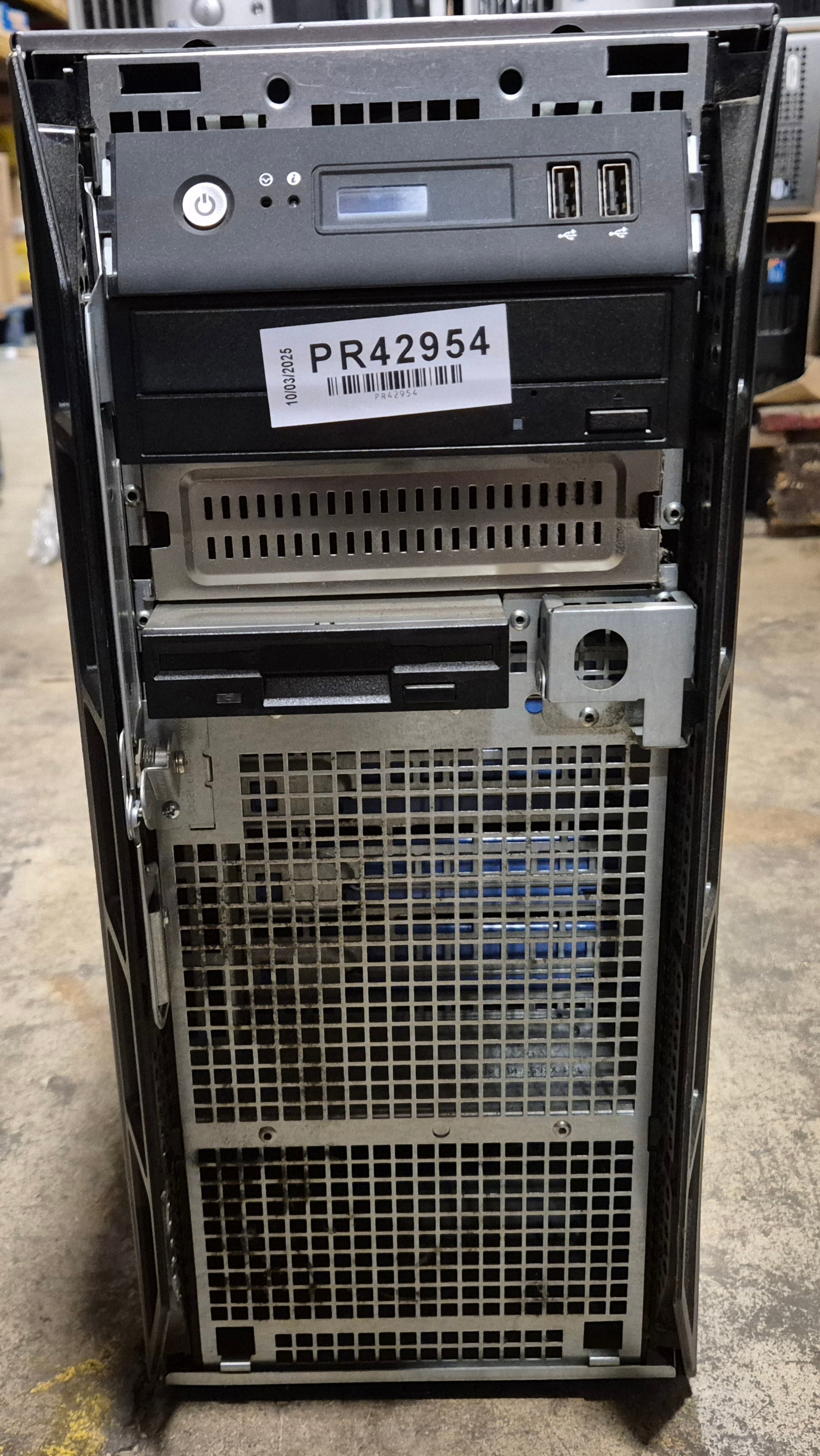 Dell PowerEdge T300 2GB RAM Xeon X3323 2.5GHz NO HDD NO OS WinSVR 2008 COA ( MMU ) USED missing front plastics 