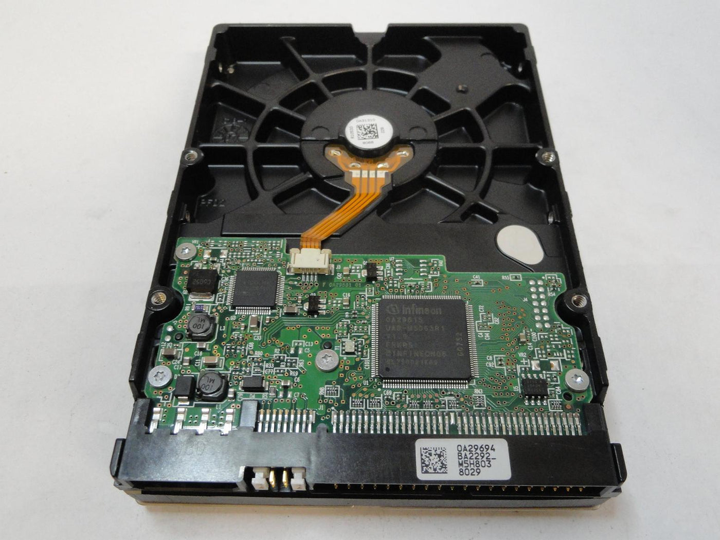 PR24379_0Y30001_Hitachi 80GB IDE 7200rpm 3.5in HDD - Image2