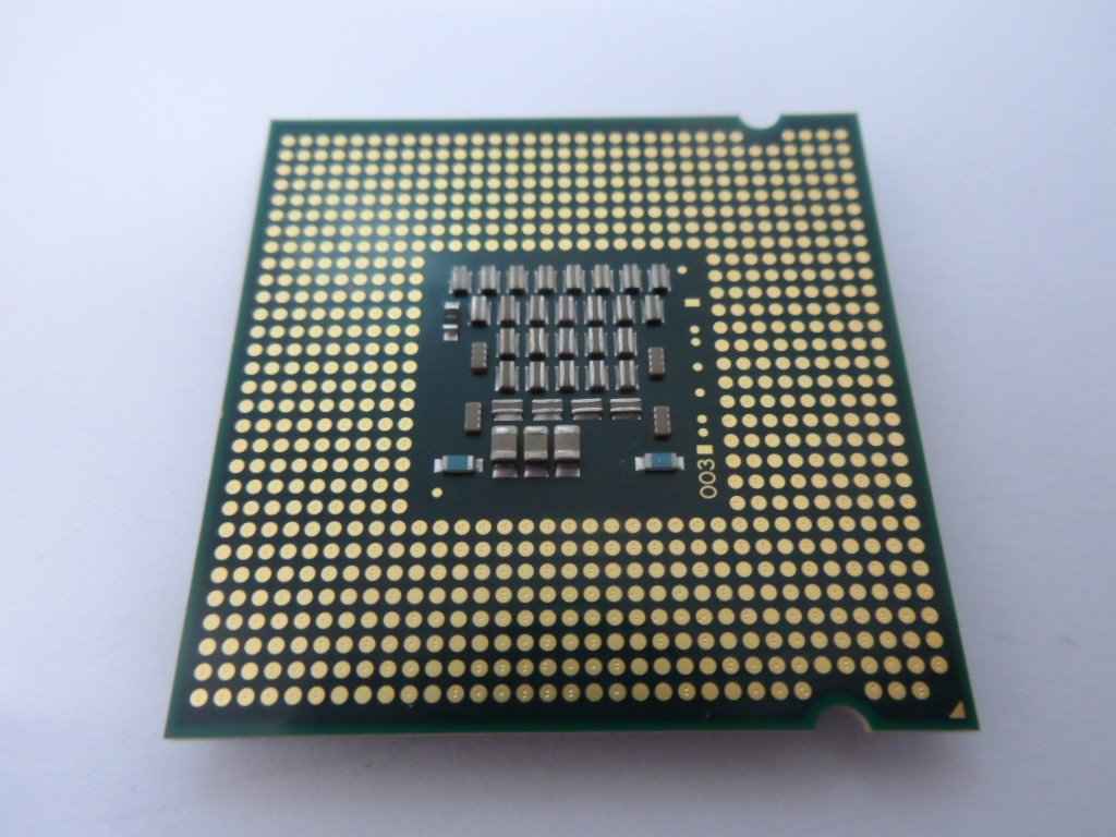 Intel Pentium Dual-Core E2160 1.80GHz Socket 775 1M 800 CPU ( SLA3H ) REF