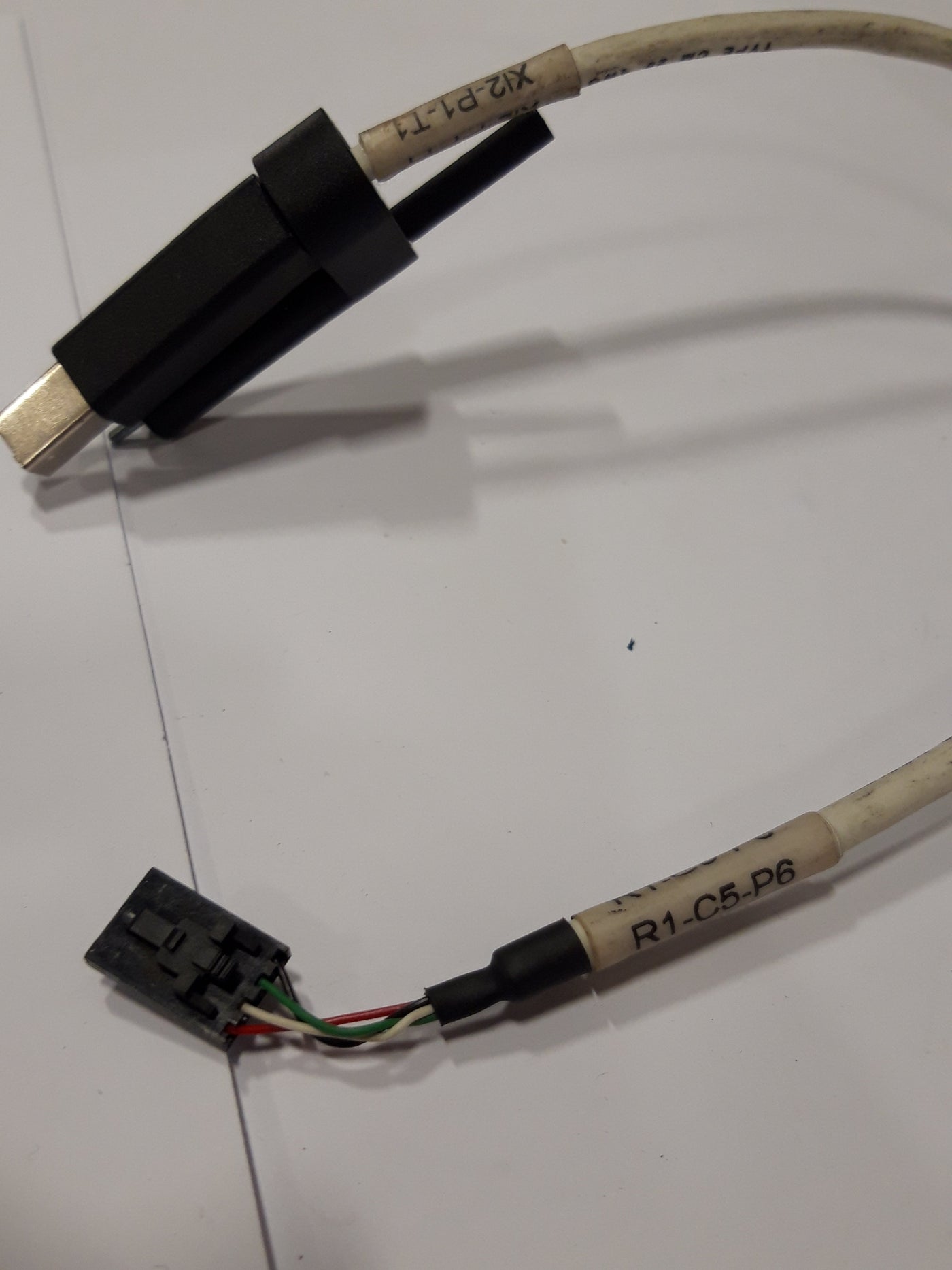 IBM Cable I/O Enlosure 2 to Rack Identity Card 2.0m (22R2908 USED)
