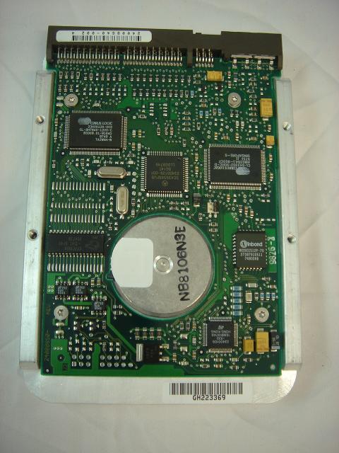 Compaq Seagate IDE 3.2GB 3.5" IDE HDD ( 9J7012-031 ST33232A 262477-001 ) REF