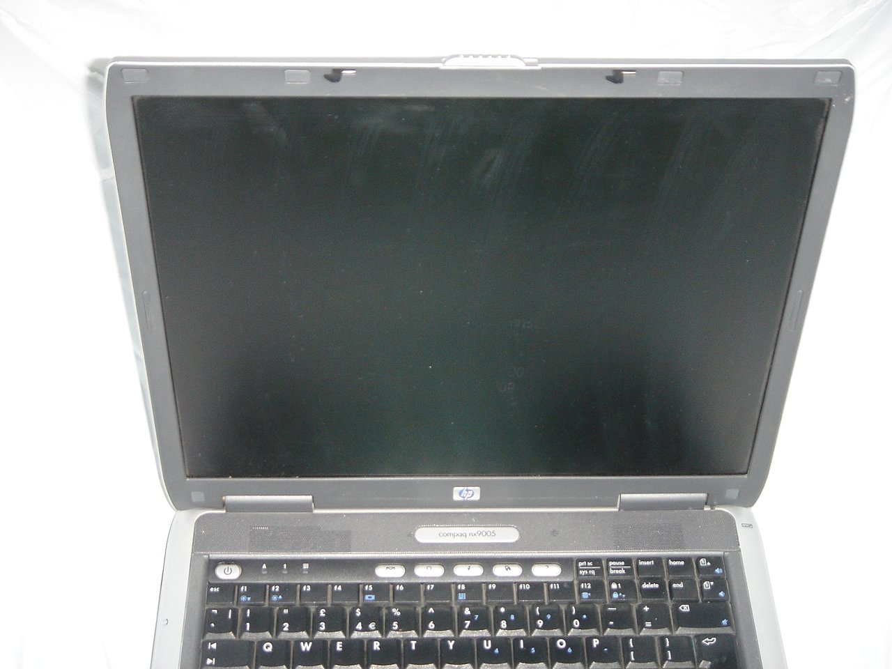 PR03702_NX9005_HP NX9005 AMD Athlon 200+ 256Mb 30Gb DVD Rw - Image2