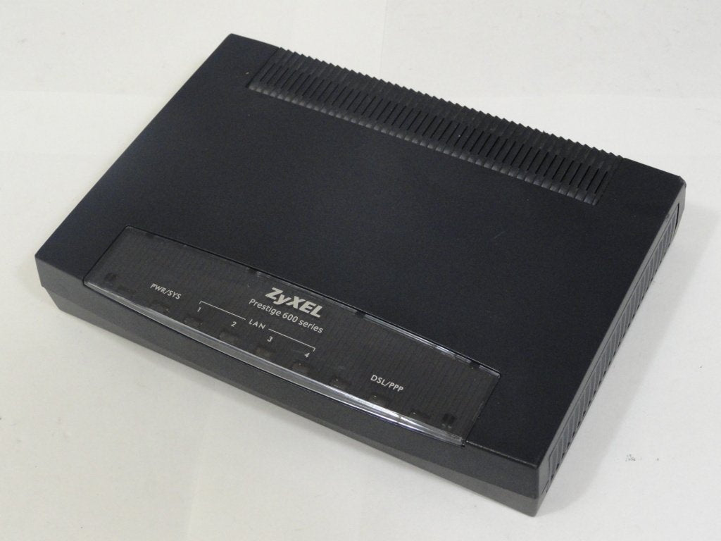 PR00462_PRESTIGE 660H-61_Zyxel ADSL 2+4-Port Gateway Prestige 660H-61 - Image2