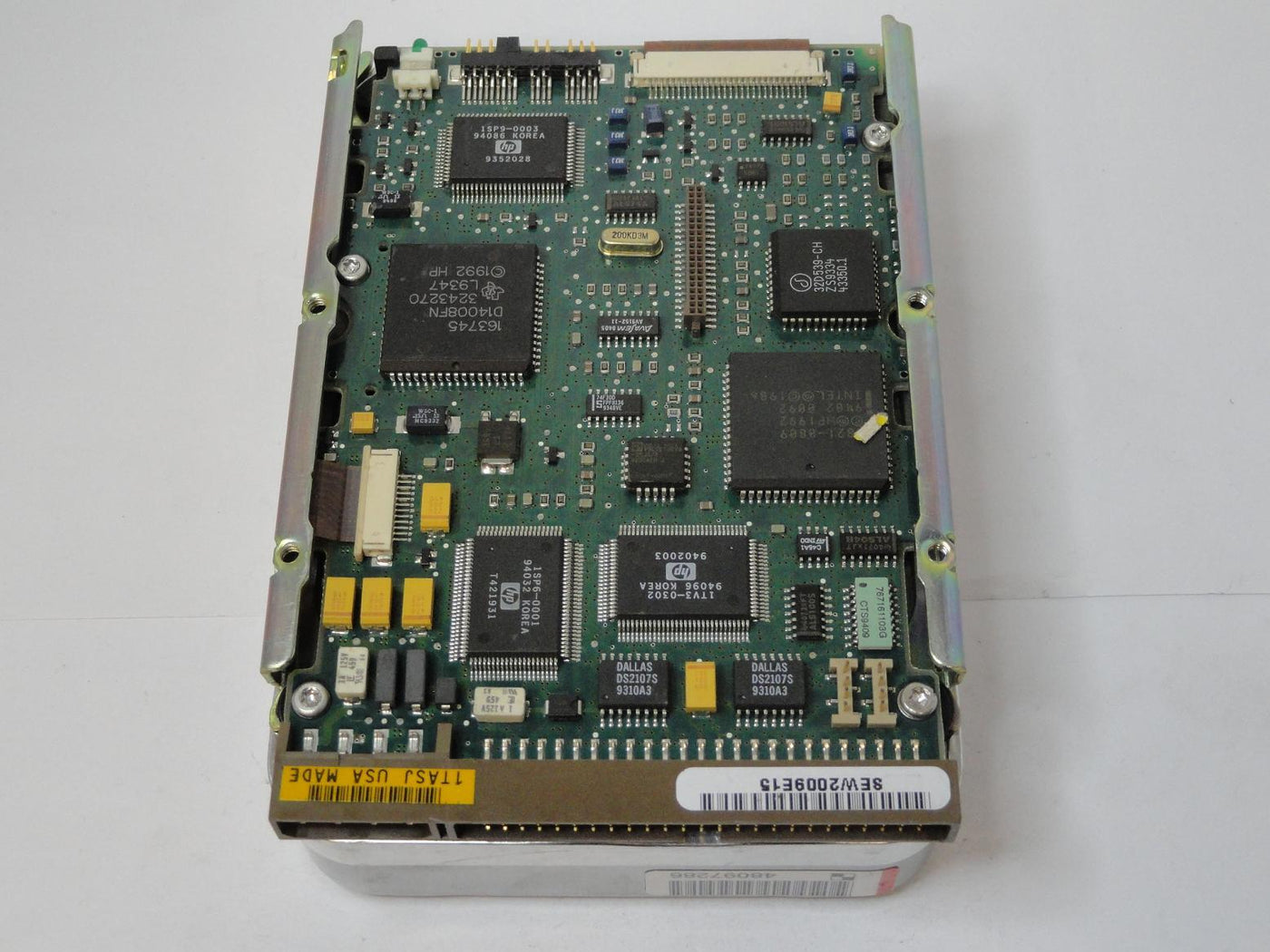 MC2599_C2247_HP 1.8Gb SCSI-50pin 3.5" HDD - Image2
