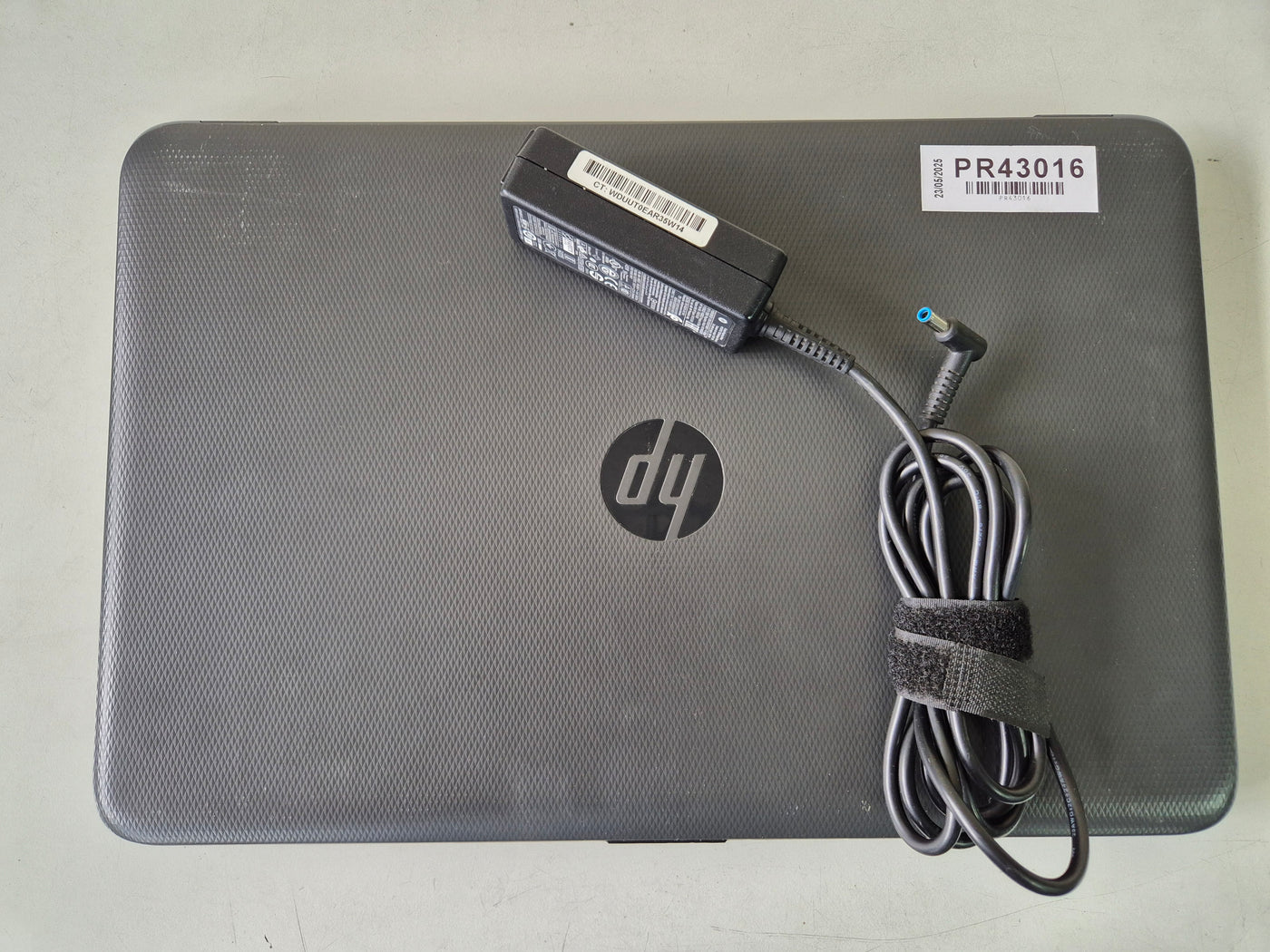HP 250 G4 500GB HD 4GB RAM i5-6200U 2.4GHz Win10 15.6" NOT HOLDING CHARGE ( T6N63EA#ABU ) USED