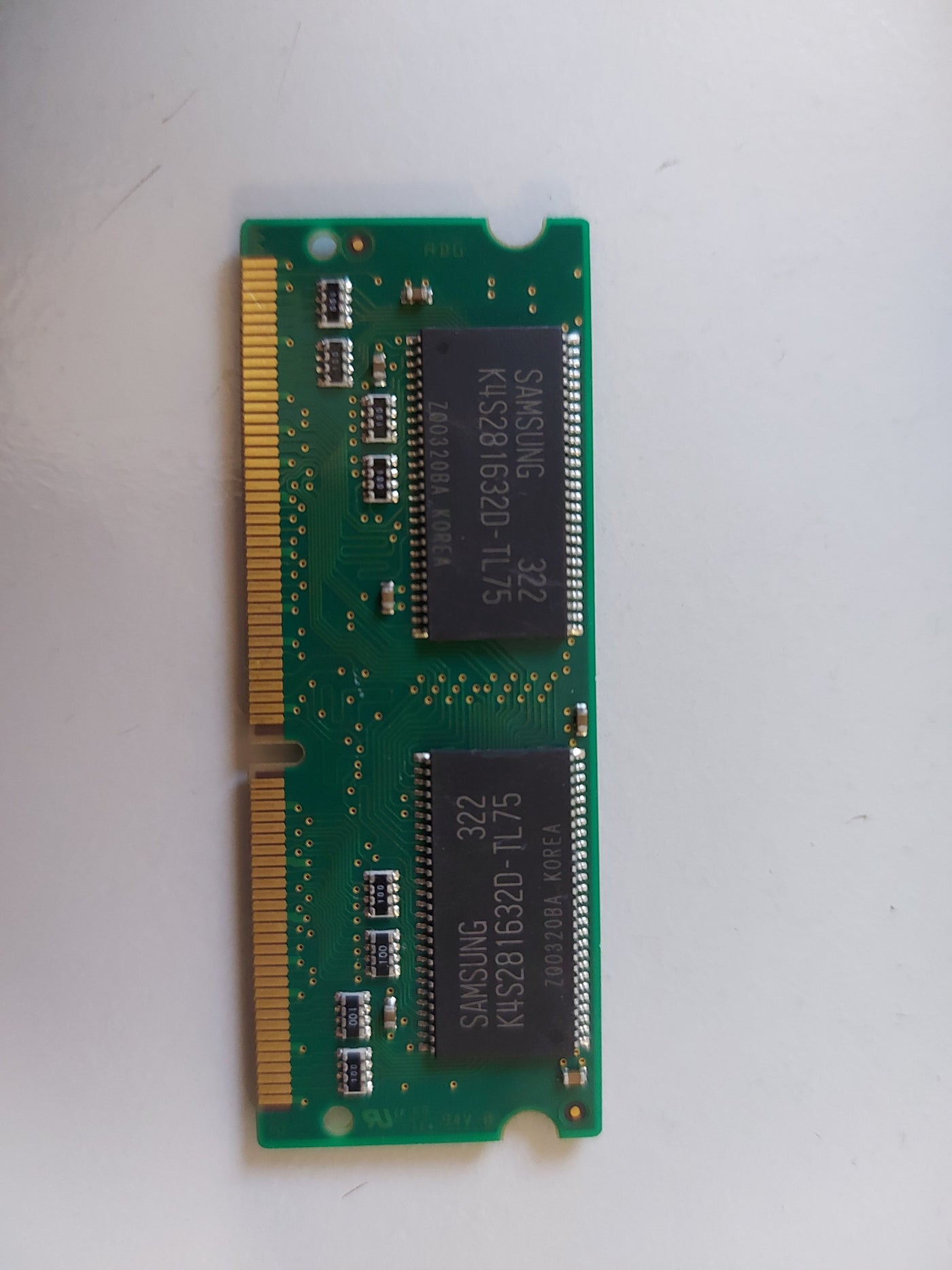 Samsung 64MB 133MHz CL3 DDR SDRAM SODIMM Memory Module M464S0924DTS-L7A