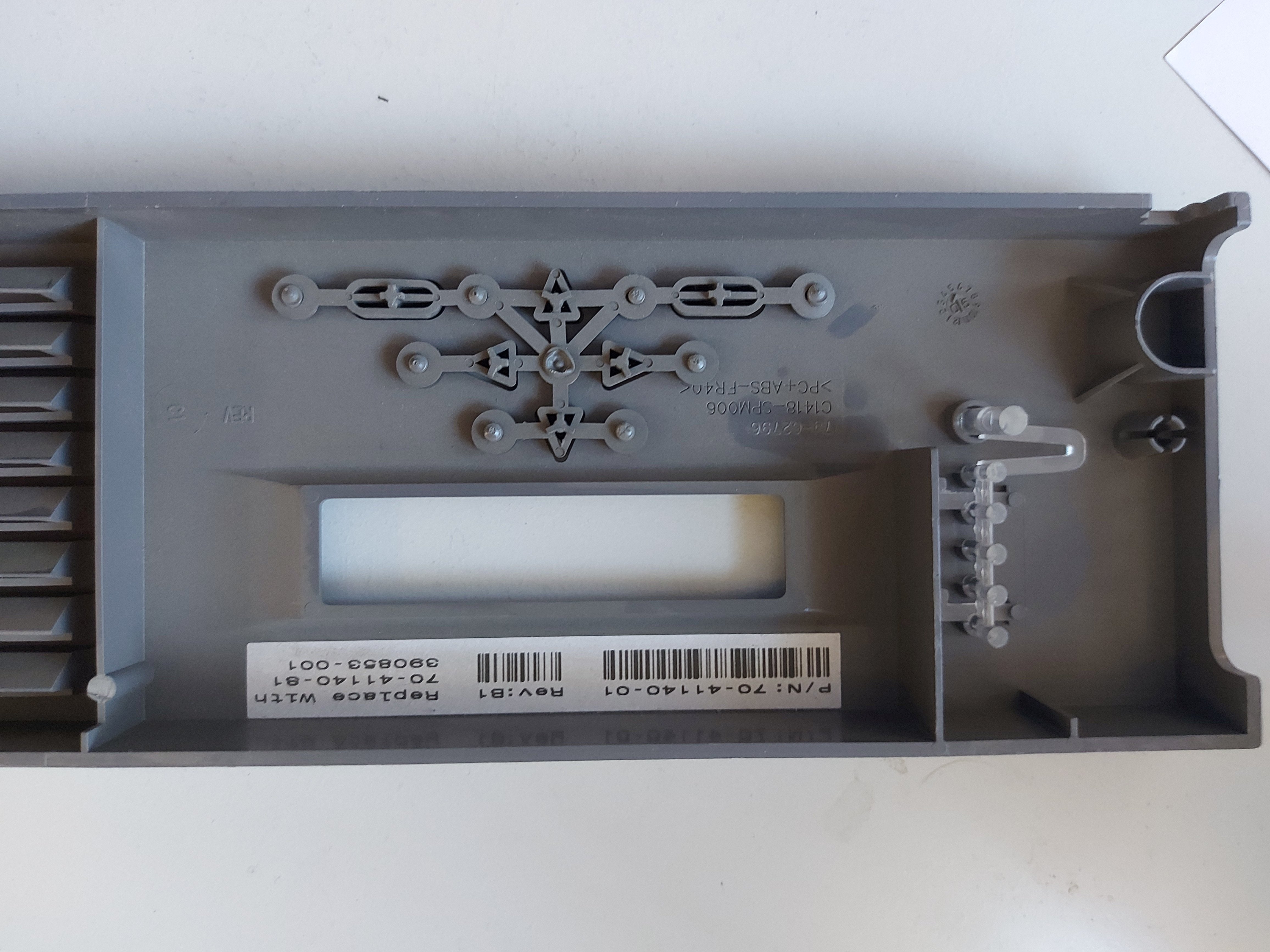 HP StorageWorks hsv210 front bezel. ( 70-41140-01 hsv210    Hewlett Packard )