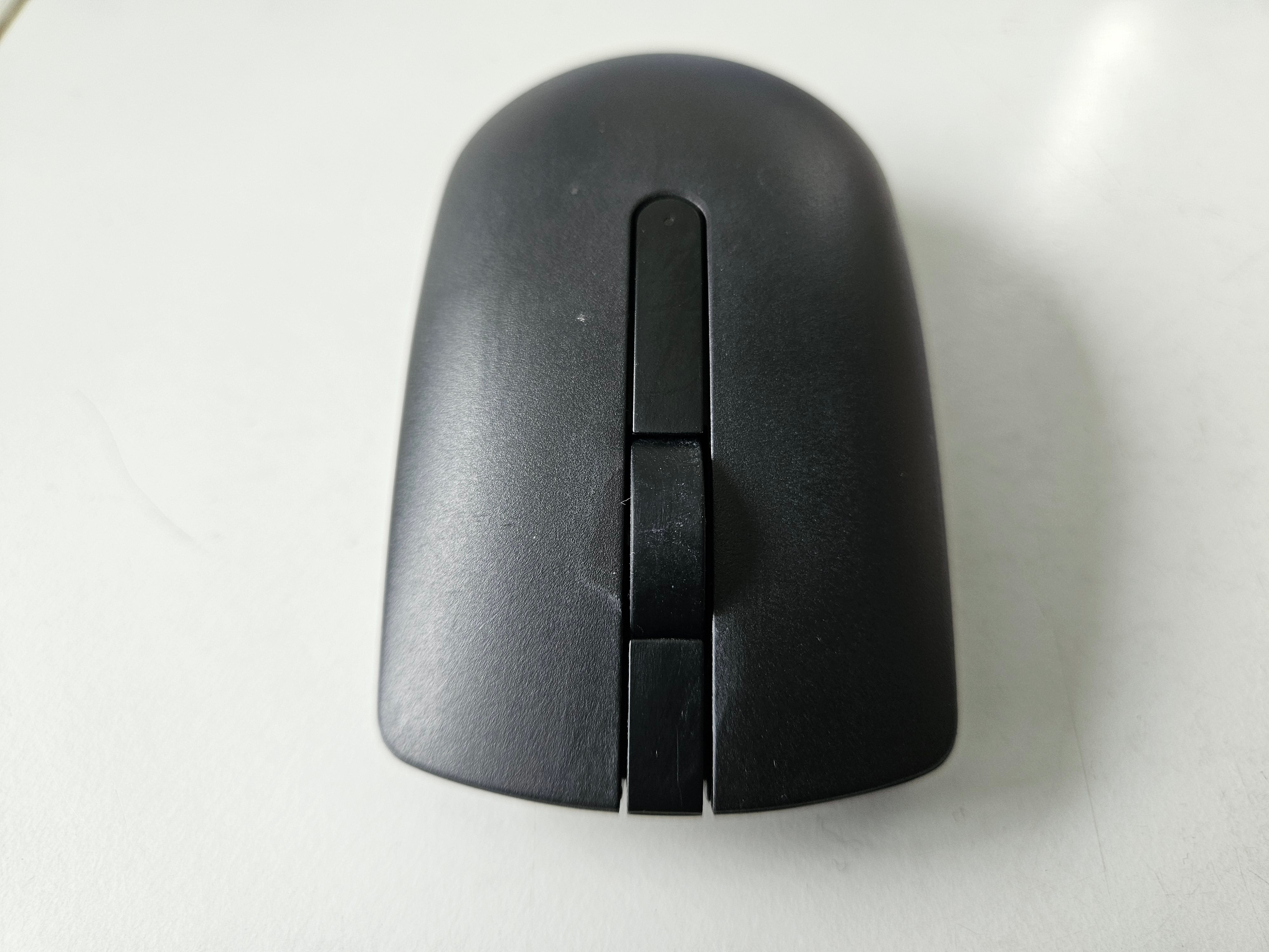 Dell Wireless Multimedia Mouse - Black No batteries ( WM116t ) USED
