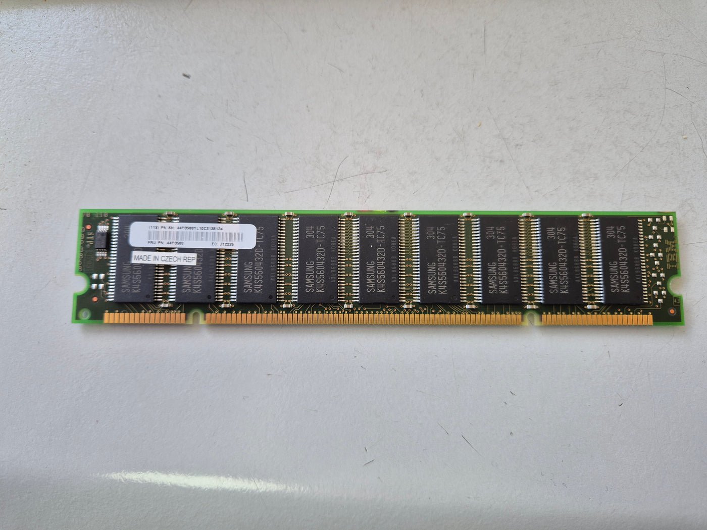 IBM 512MB 66MHz PC66 ECC CL2 200-Pin DIMM Memory ( 44P3588 ) REF