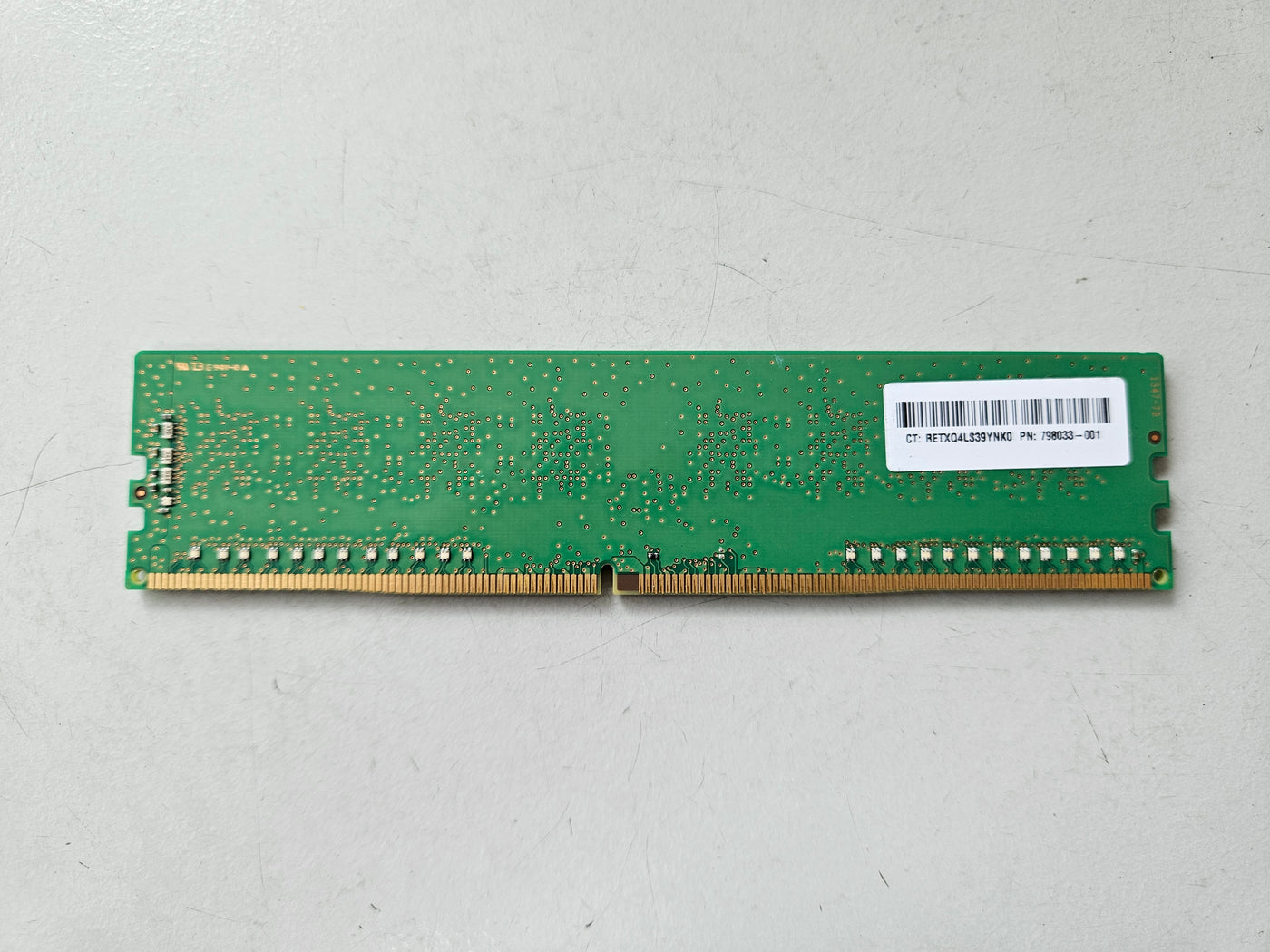 Samsung HP 4GB PC4-17000 DDR4-2133 nonECC Unbuffered CL15 288Pin DIMM ( M378A5143DB0-CPB 798033-001 ) REF