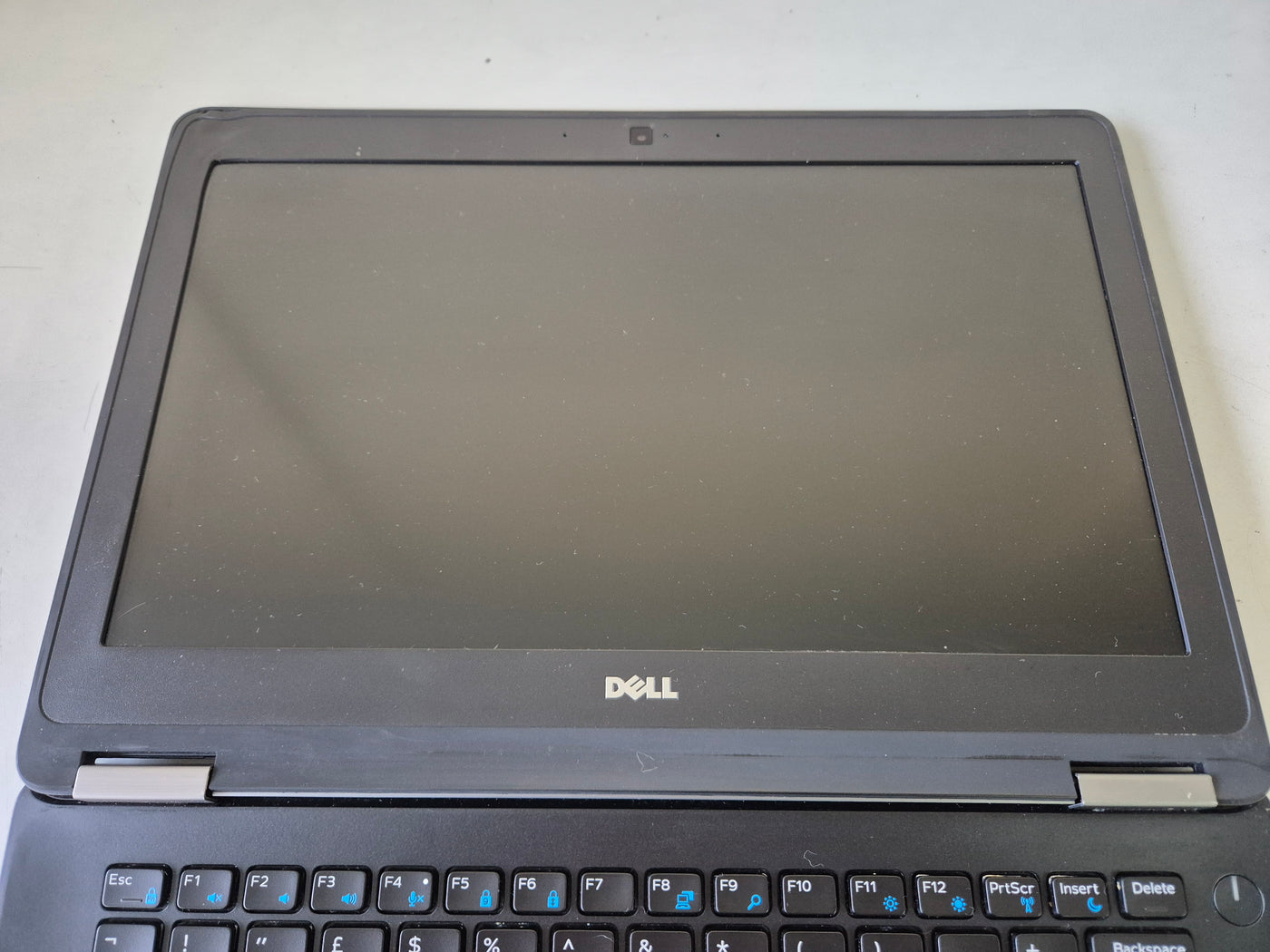 Dell Latitude E7270 250GB SSD 8GB RAM i5 2.50Ghz NO OS NO Battery 12.5" SPR