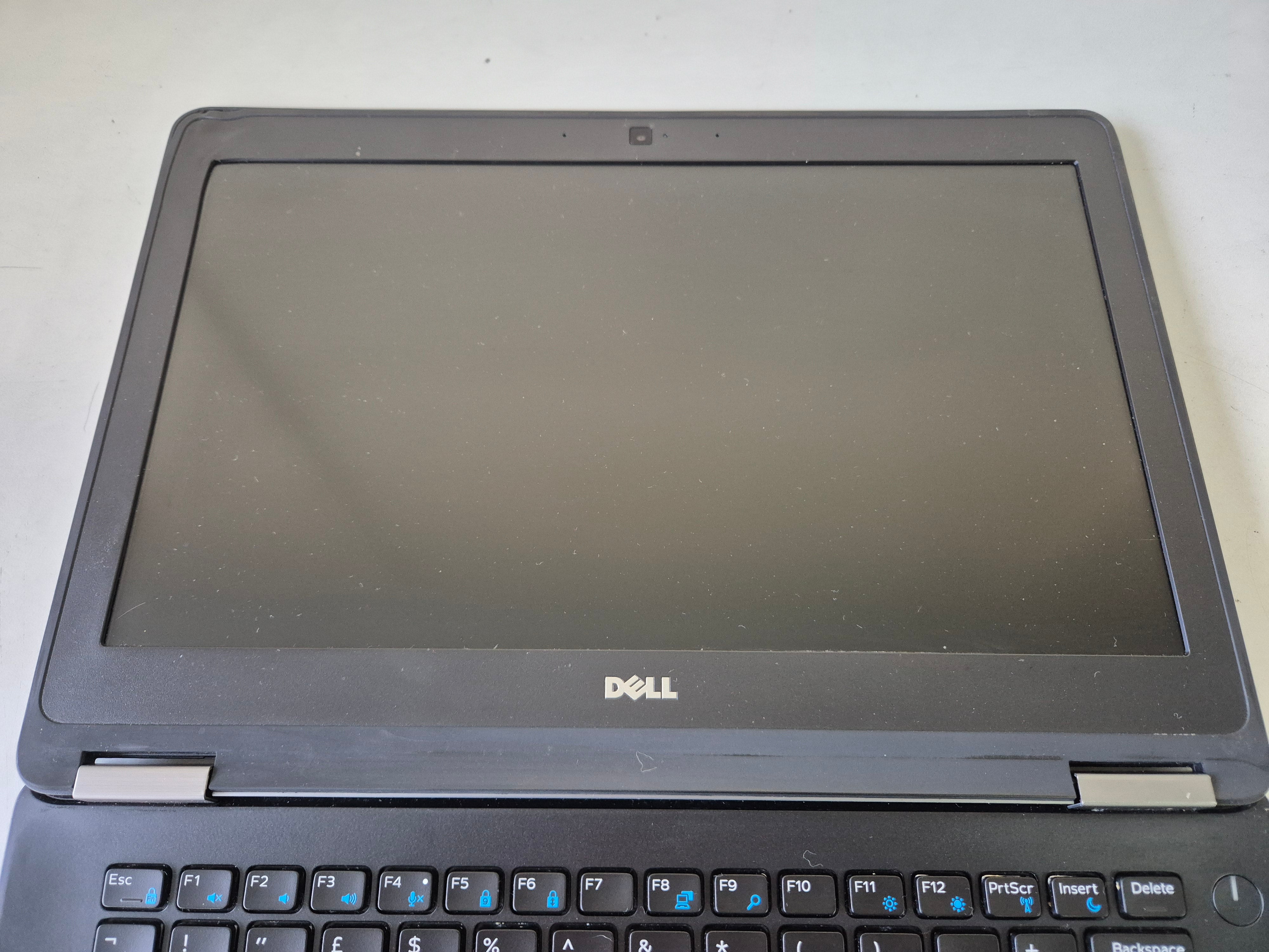 Dell Latitude E7270 250GB SSD 8GB RAM i5 2.50Ghz NO OS NO Battery 12.5" SPR
