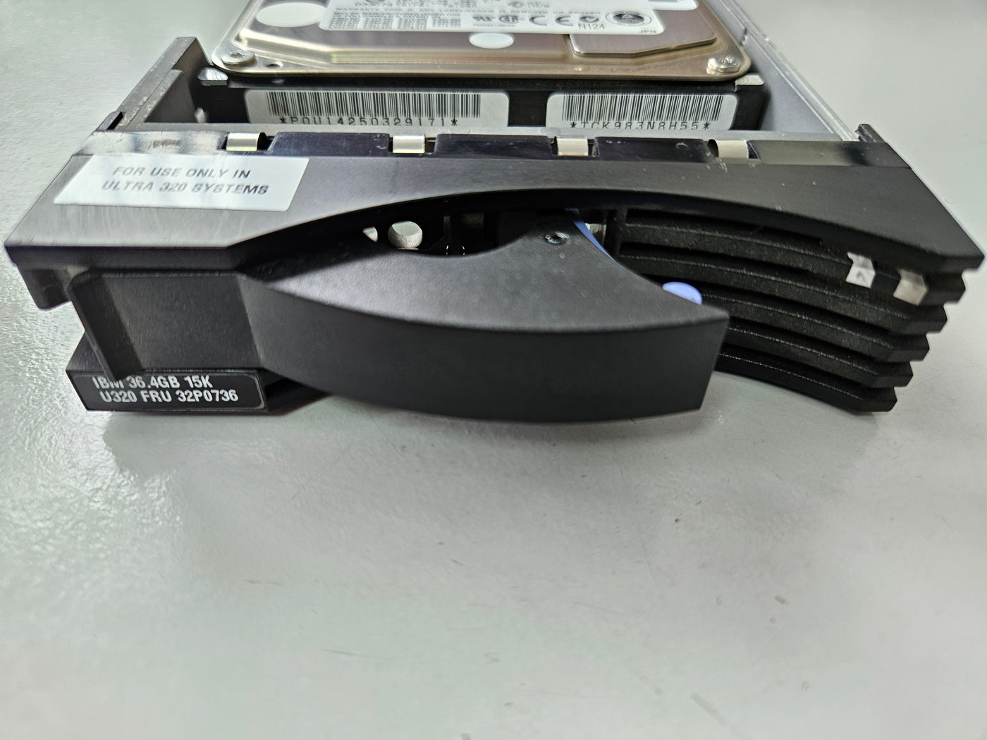 Fujitsu IBM 36.4GB 15kRPM SCSI 80Pin 3.5in HDD in Caddy ( MAS3367NC CA06227-B25900BA 33P3380 32P0736 ) REF