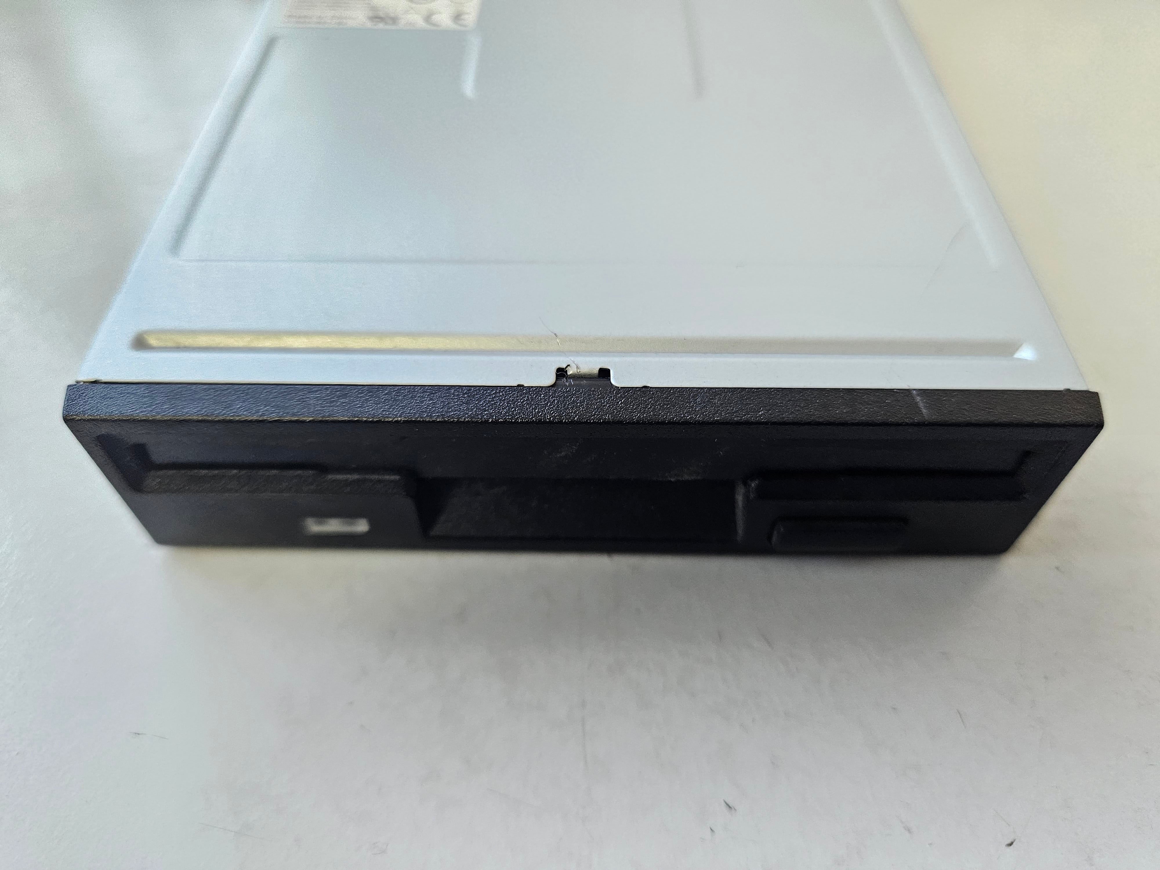 Sony Dell Internal 1.44Mb 34-Pin 3.5" Floppy Disk Drive ( MPF920F MPF920-T/B63 0UH650 ) REF