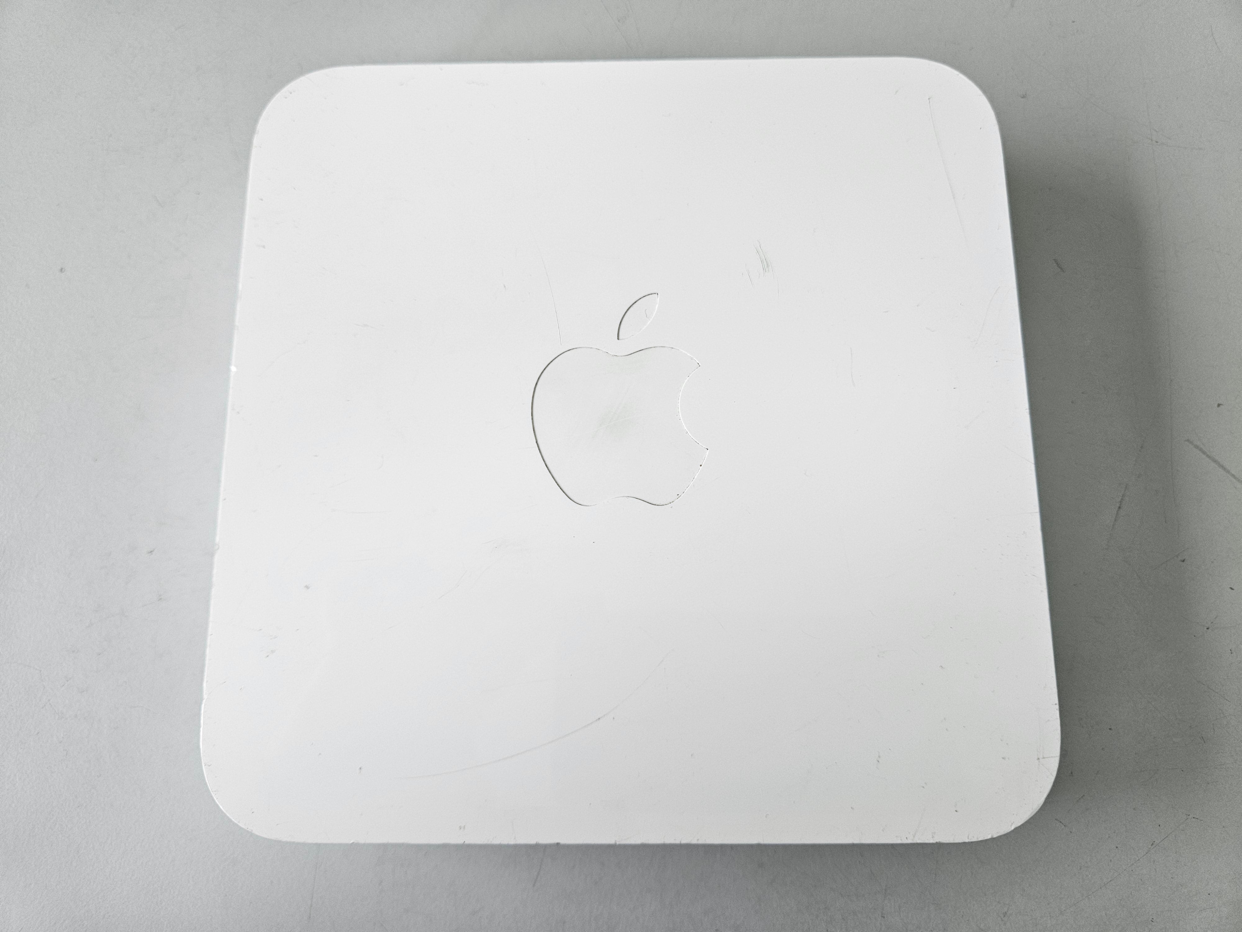 Apple AirPort Extreme Base Station 5th Gen Router NO PSU ( A1408 ) USED