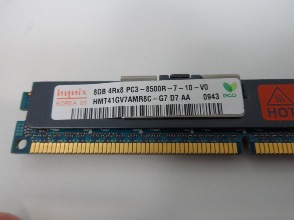 Hynix 8Gb Low profile Dimm ( HMT41GV7AMR8C-G7 D7 43X5276 46C7499 46C7504 ) REF 