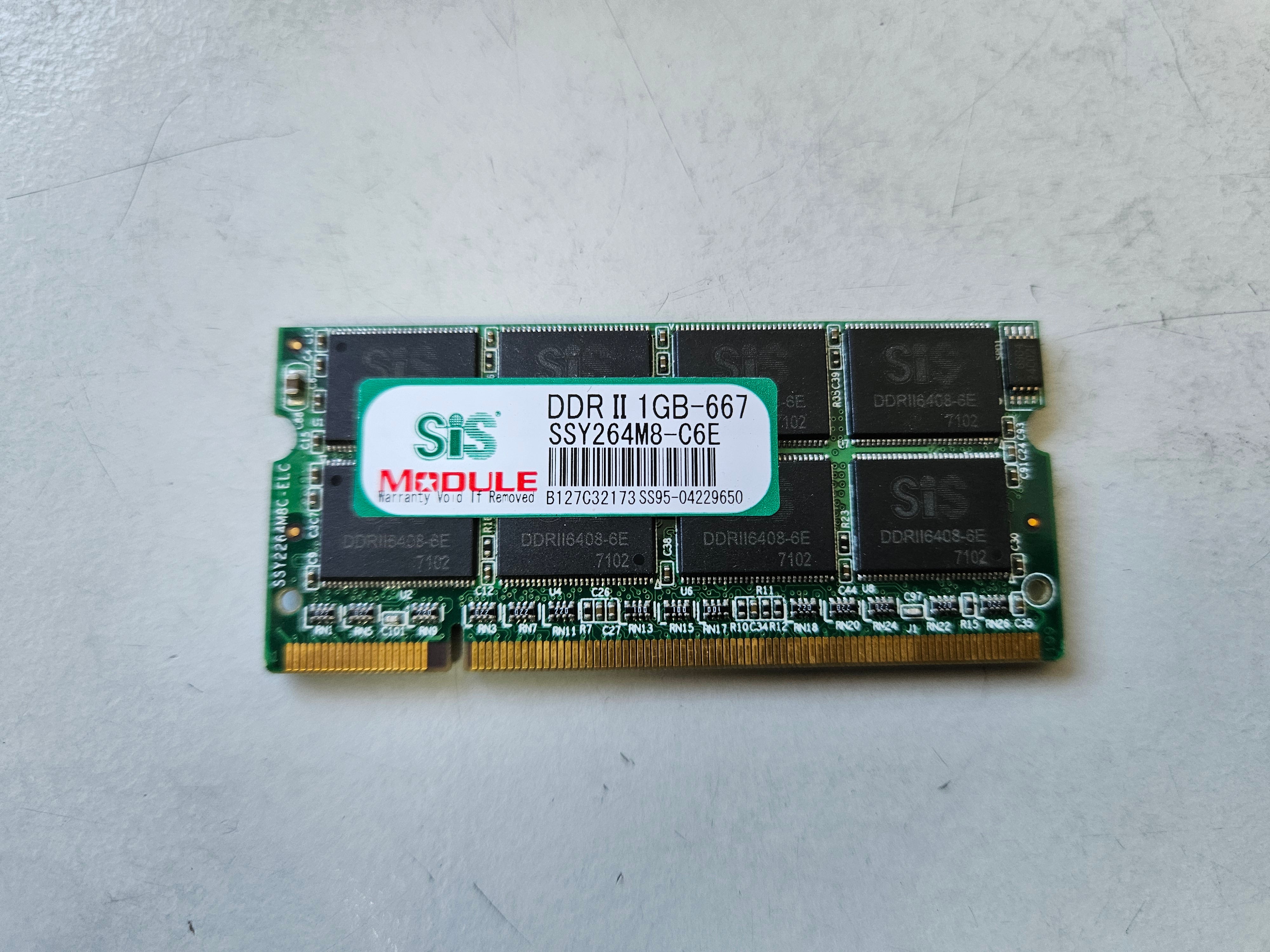 SiS 1GB 667MHz PC2-5300 DDRII RAM SODIMM ( SSY264M8-C6E ) REF