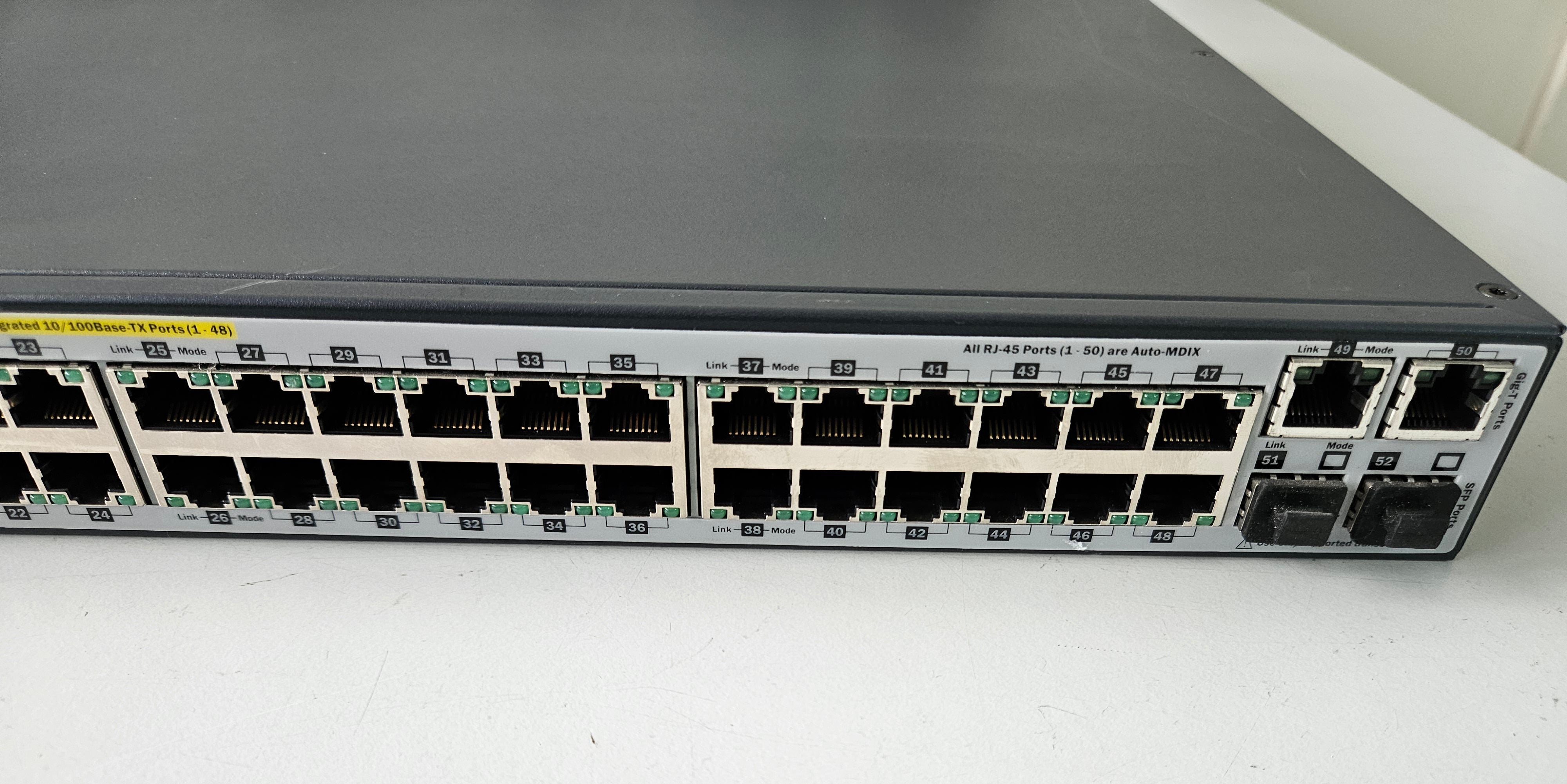 HP ProCurve PoE+ 48-Port Managed Switch ( J9627A J9627-60001 2620-48 ) USED