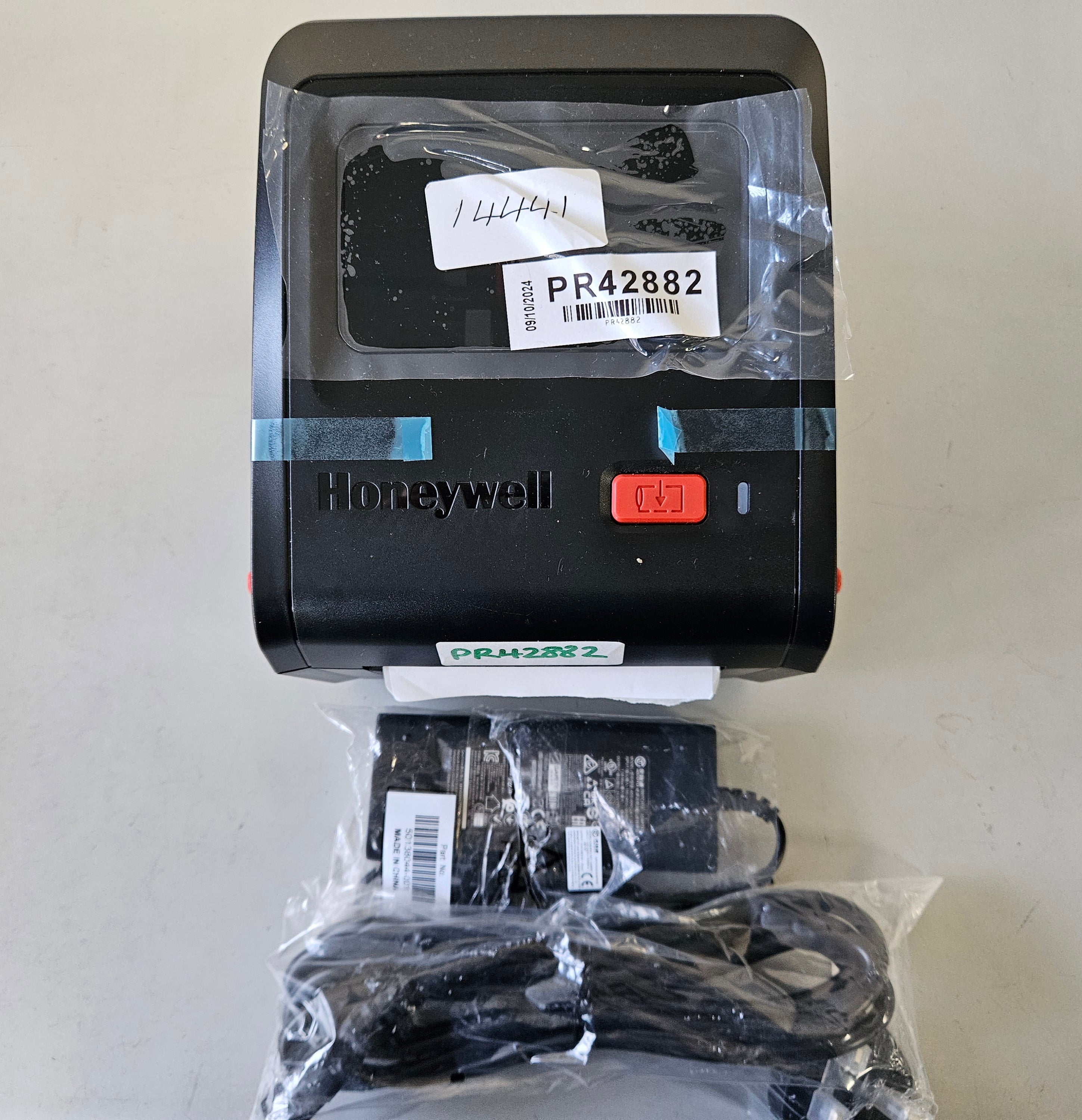 Honeywell Desktop Direct Thermal Barcode Printer - USB ( PC42d PC42DHE03001 ) USED