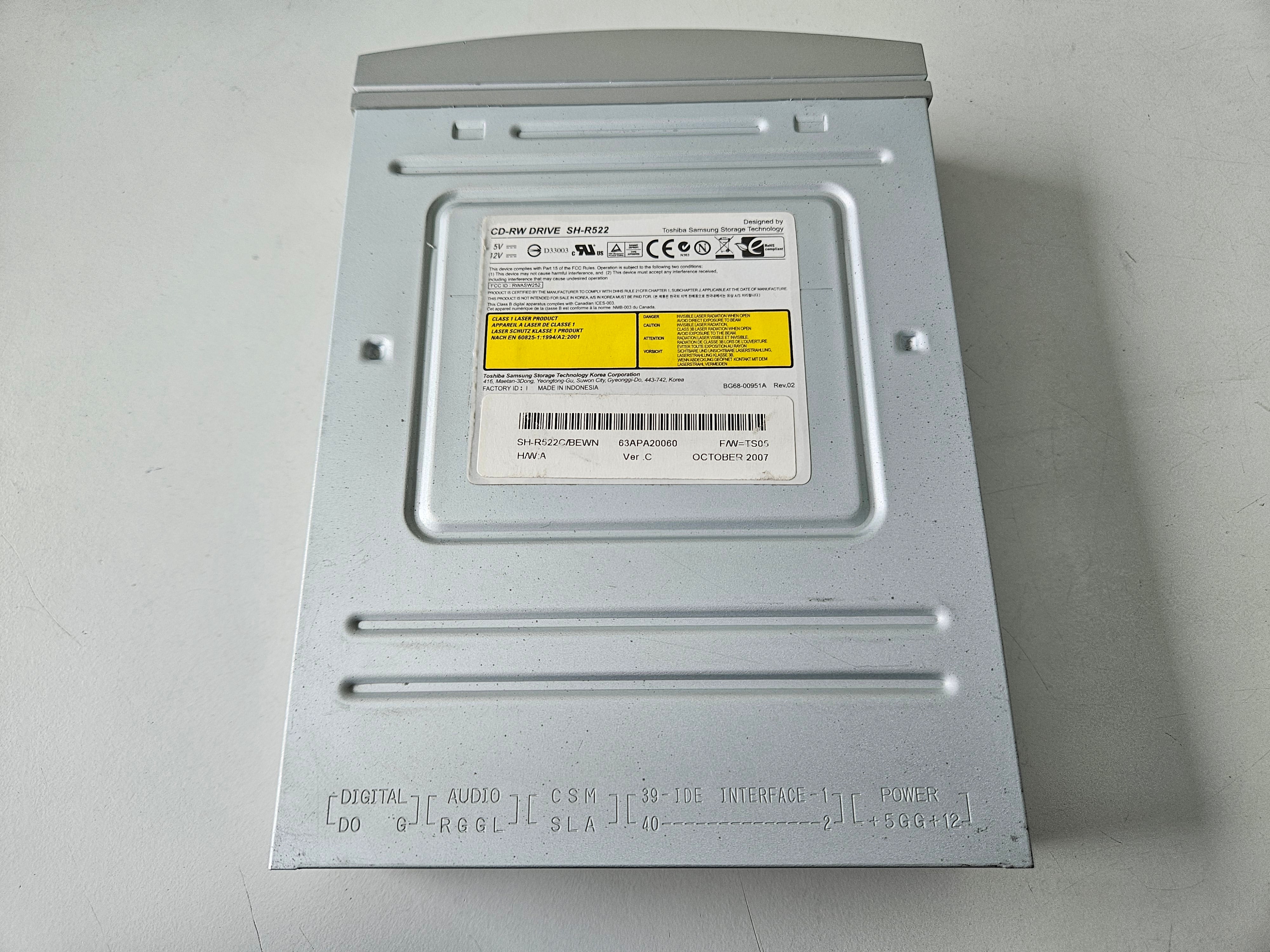 Toshiba Samsung 52x32x52x CD-RW IDE Drive ( SH-R522 SH-R522/BEWN ) USED