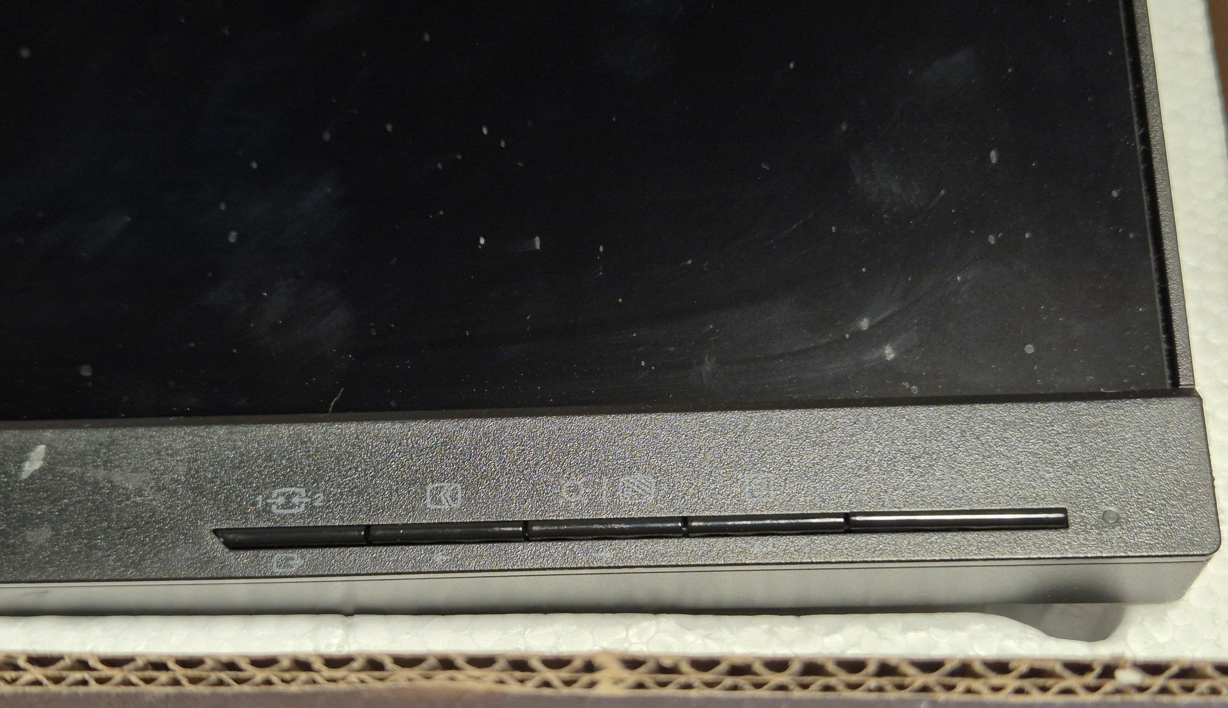 Lenovo ThinkVision S22e-19 21.5” Full HD Monitor - BOXED w/ stand ( 01YY071 ) USED