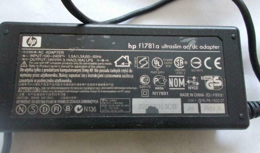 HP ultraslim AC/DC Laptop Adapter 60W 19V 3.16A 2.5mm Tip ( F1781A ) USED