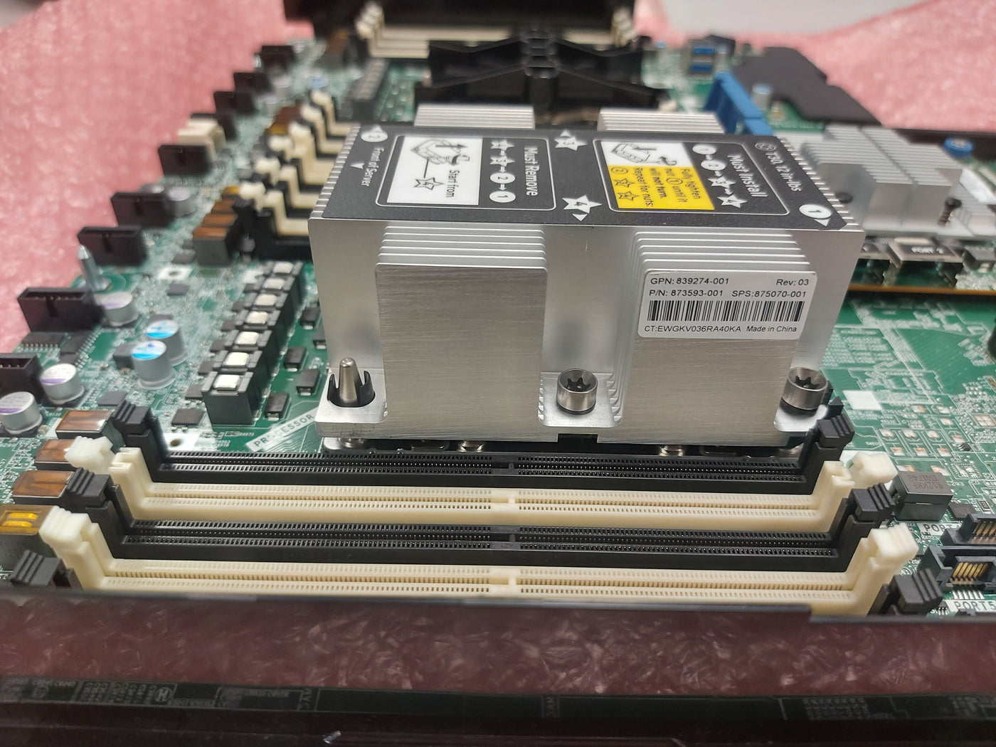 HP System Motherboard for ProLiant DL380 G10 ( 809455-001 875073-001 ) USED
