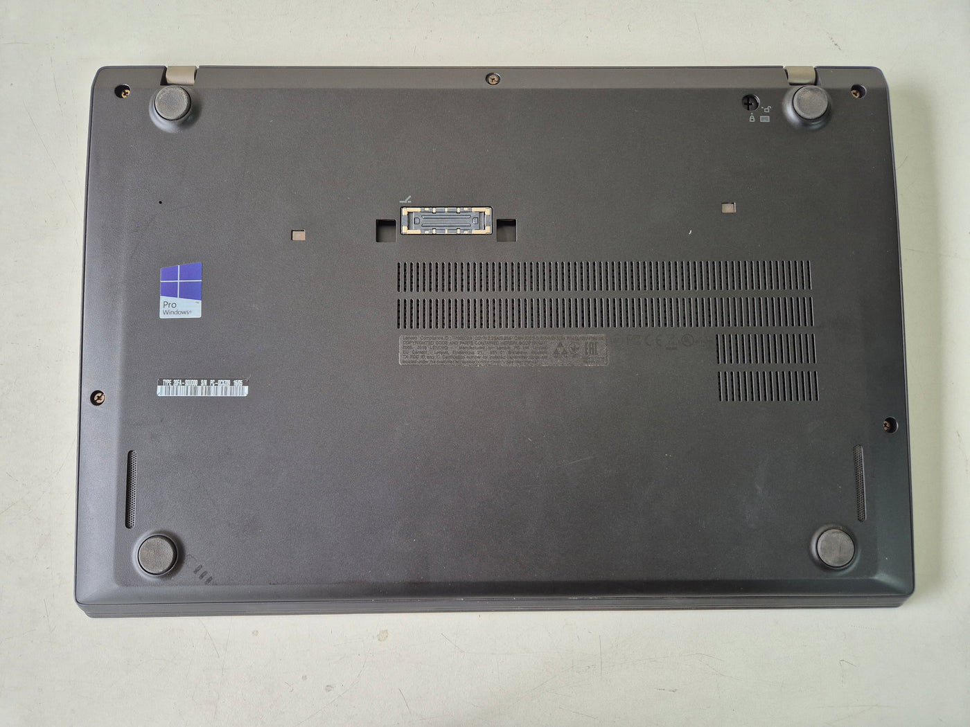 Lenovo ThinkPad T460s 250GB SSD 8GB RAM i5-6300U 2.40GHz Win10 14" USED - battery Good