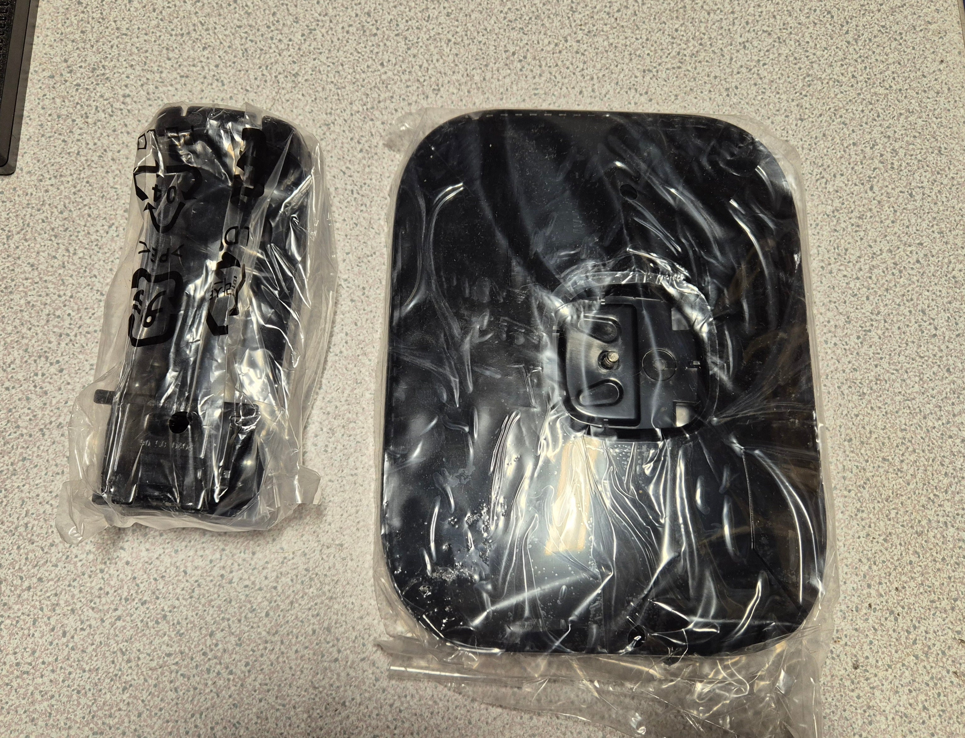 Acer V226HQL 21.5" VGA Full HD Monitor & Stand ( V226HQL Ab UM.WV6EE.A05 ) USED