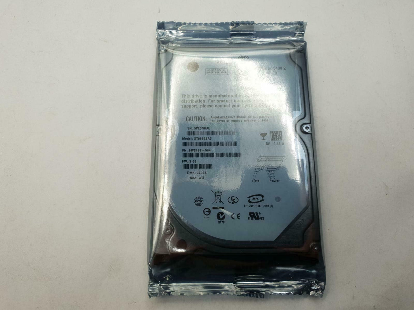 Seagate Momentus 5400.2 80GB SATA 2.5" Hard Drive ( ST98823AS ) NEW