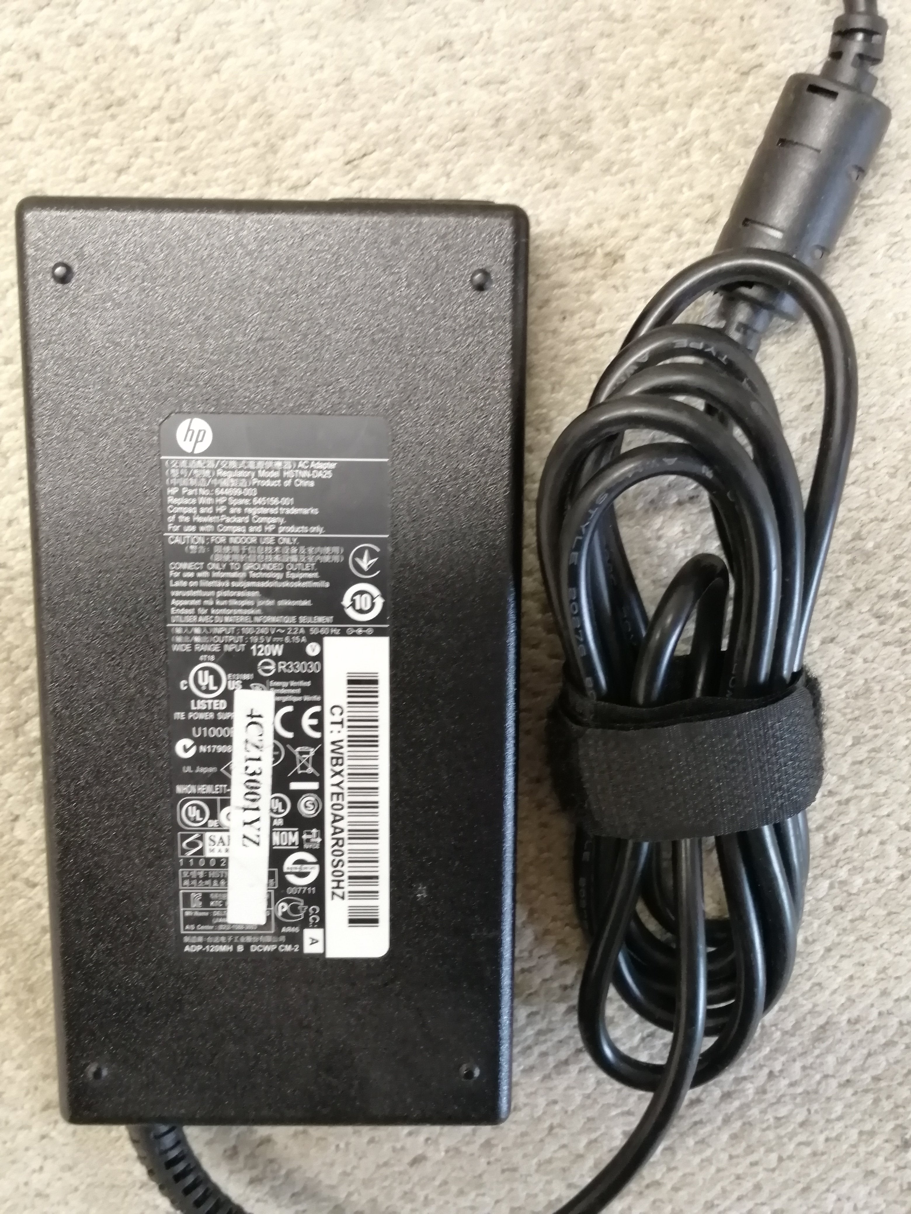 HP AC ADAPTER HSTNN-DA25 IN 240V 2.2A OUT 19.5V 6.15 A ( 644699-003 USED)