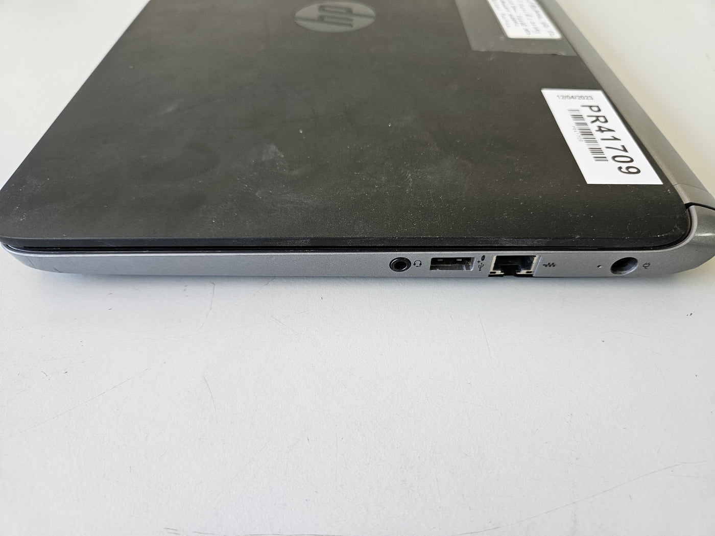 HP ProBook 430 G2 240GB SSD 4GB RAM i5-5200U 2.2GHz NO OS 14" Laptop ( N0Y54ES#ABU ) SPR